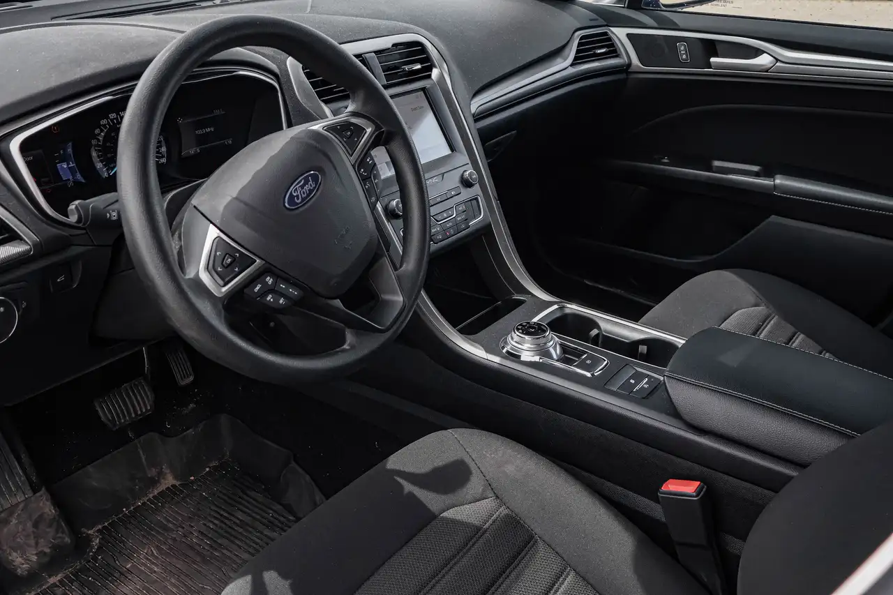 Ford Fusion снимка Ford Fusion