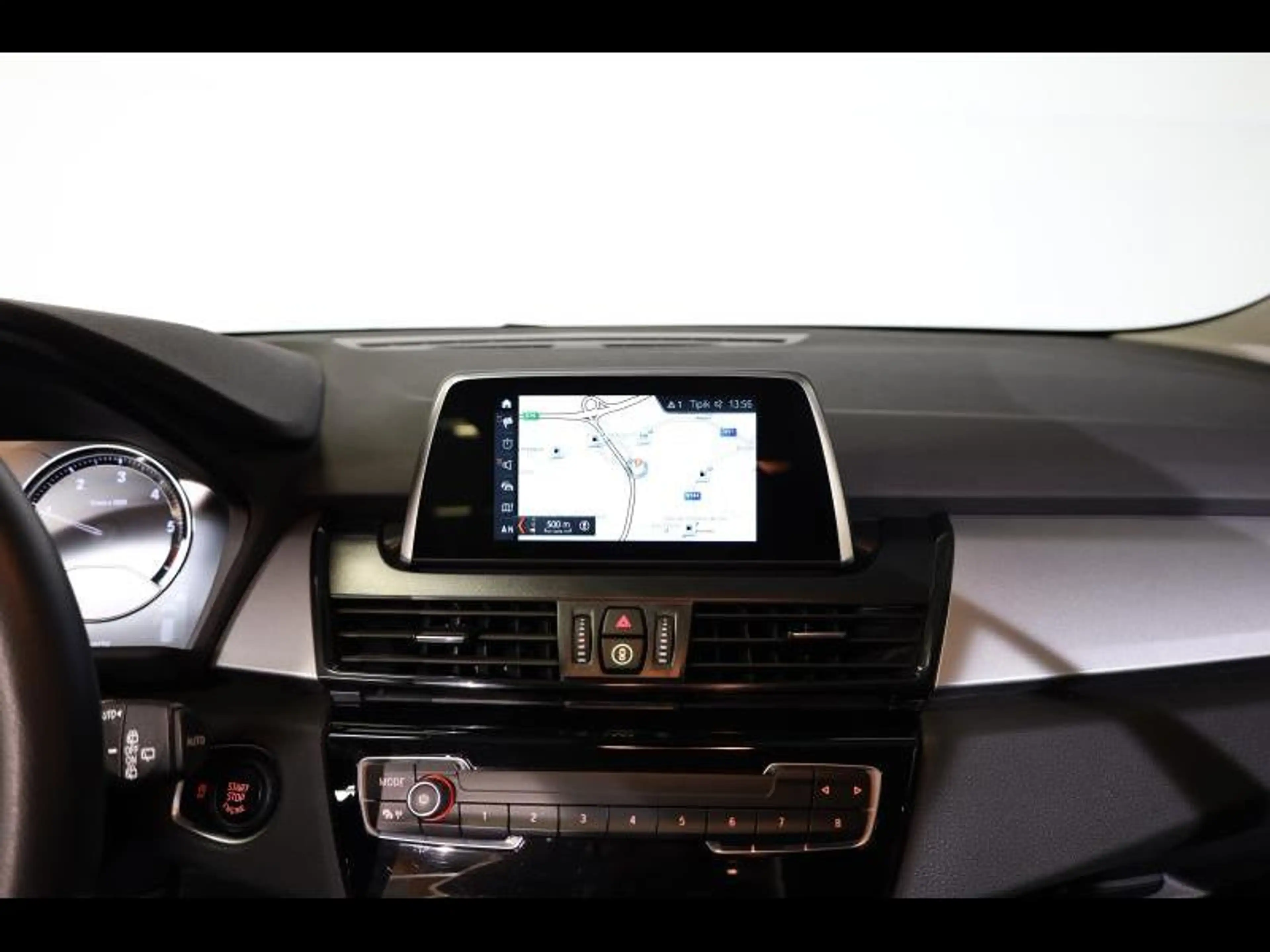 BMW 216 d Gran Tourer — photo 11