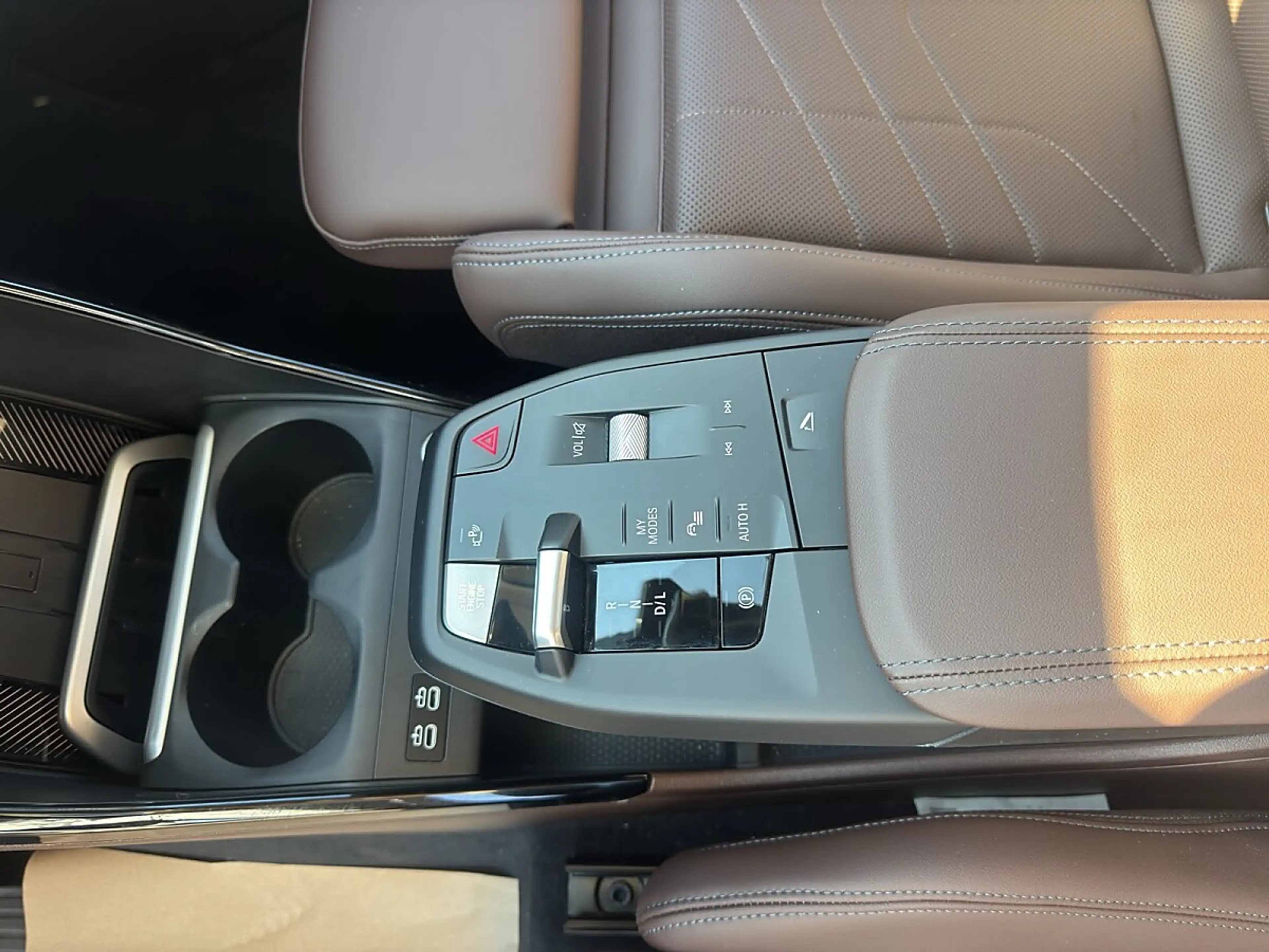 BMW 218 d — photo 10