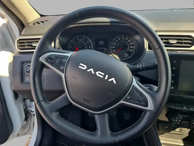 Dacia Duster view 9