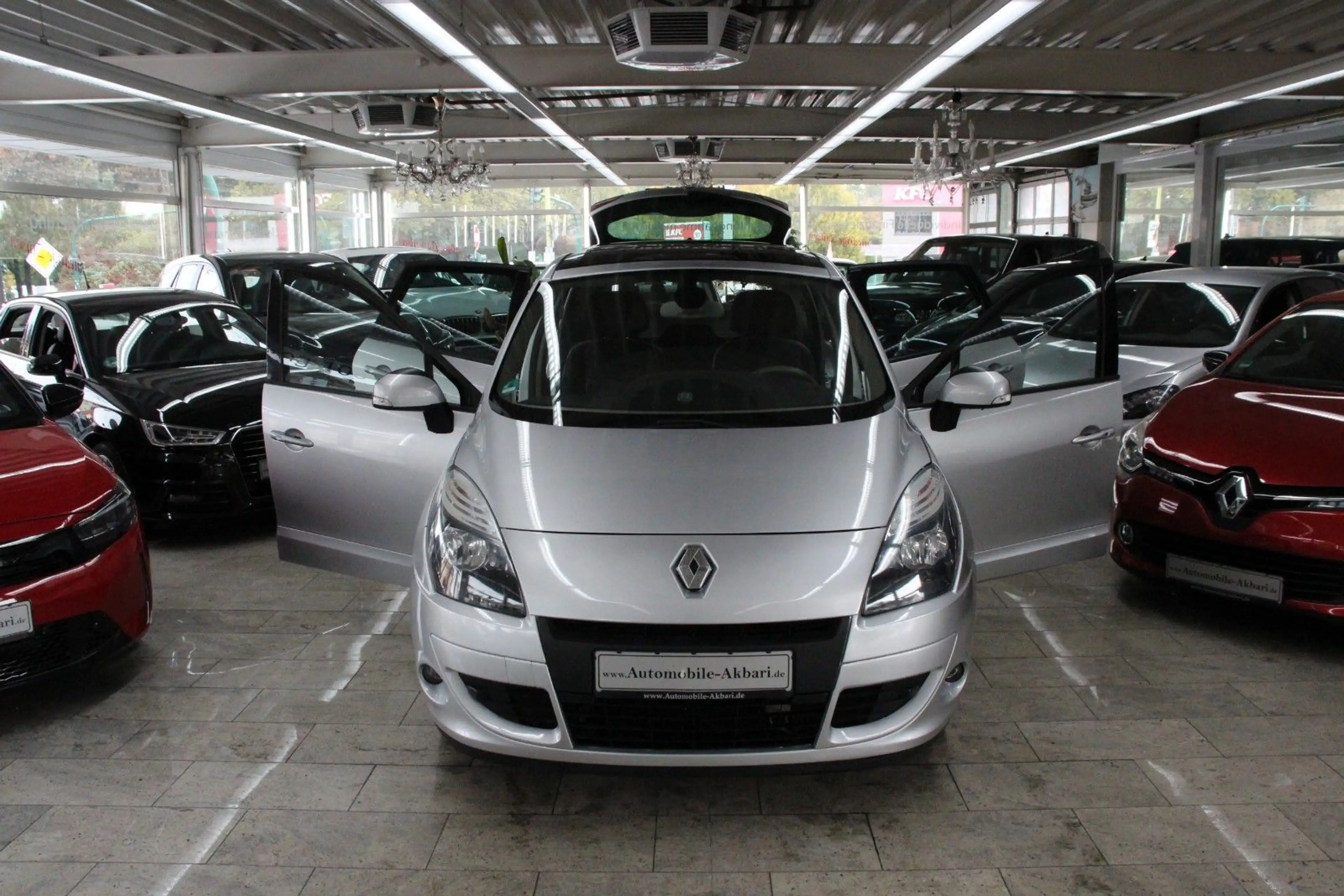 Renault Scenic III Luxe *Leder/Panorama/Temp.* — photo 8