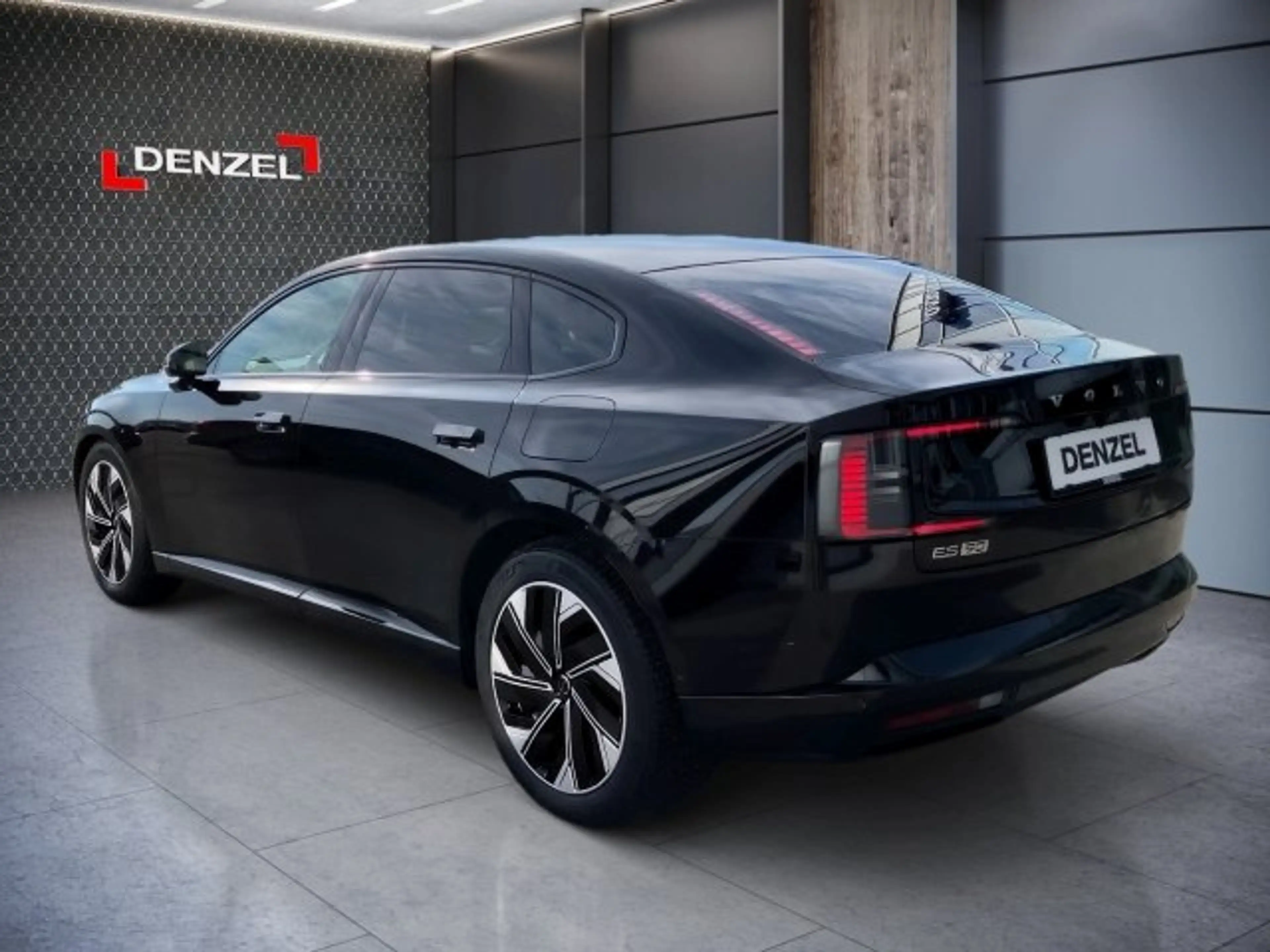 Volvo ES90 Ultra, Single Motor Extended Range, Vollelektrisch — photo 3