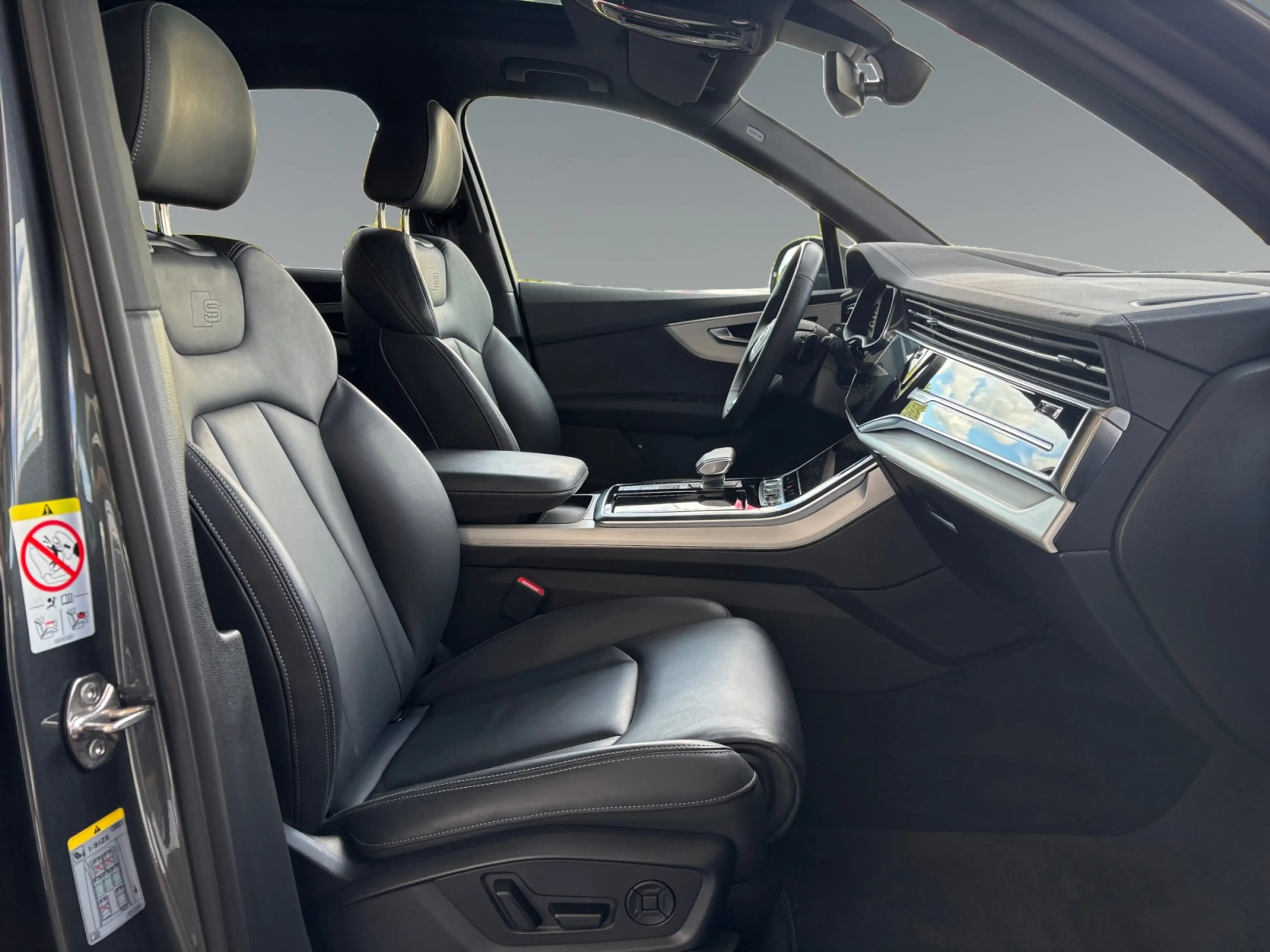 Audi Q7 45 TDI q. 2x S line AHK Pano Matrix HUD 7Sitz — photo 11