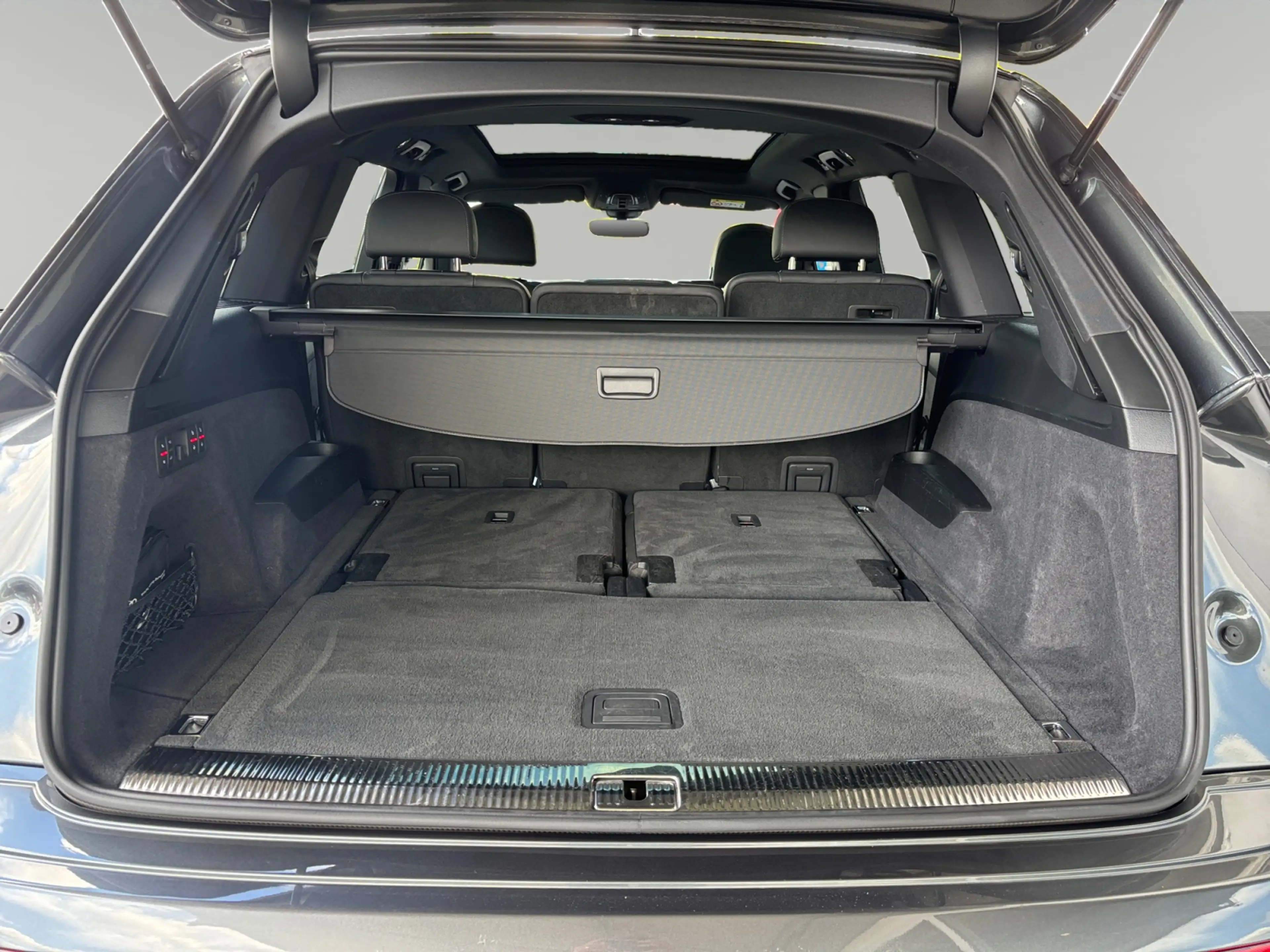 Audi Q7 45 TDI q. 2x S line AHK Pano Matrix HUD 7Sitz — photo 12