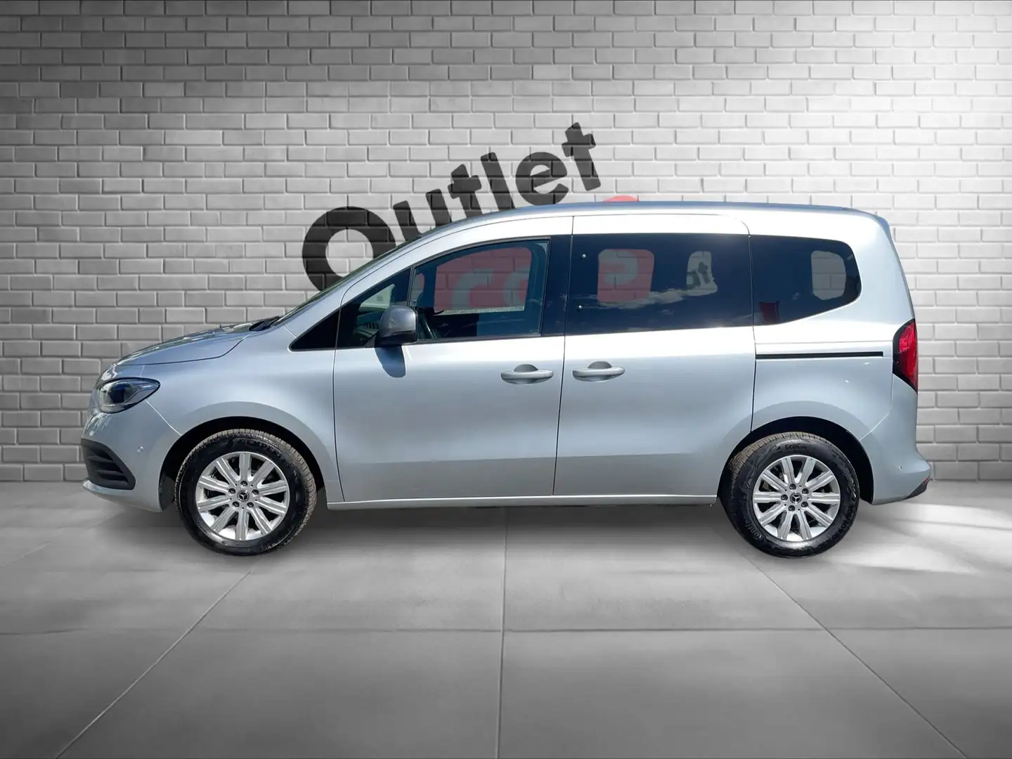 Mercedes-Benz T-Class 180d Style Silber - 2