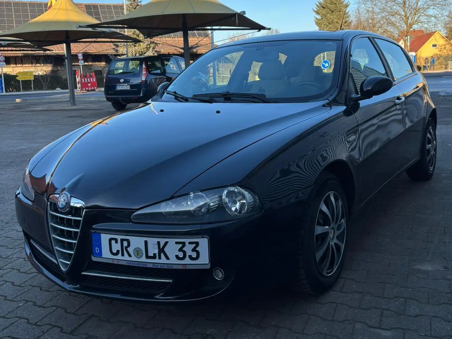 Alfa Romeo 147 147  5-Türer 1.6 Twin Spark ECO Progression Schwarz - 2