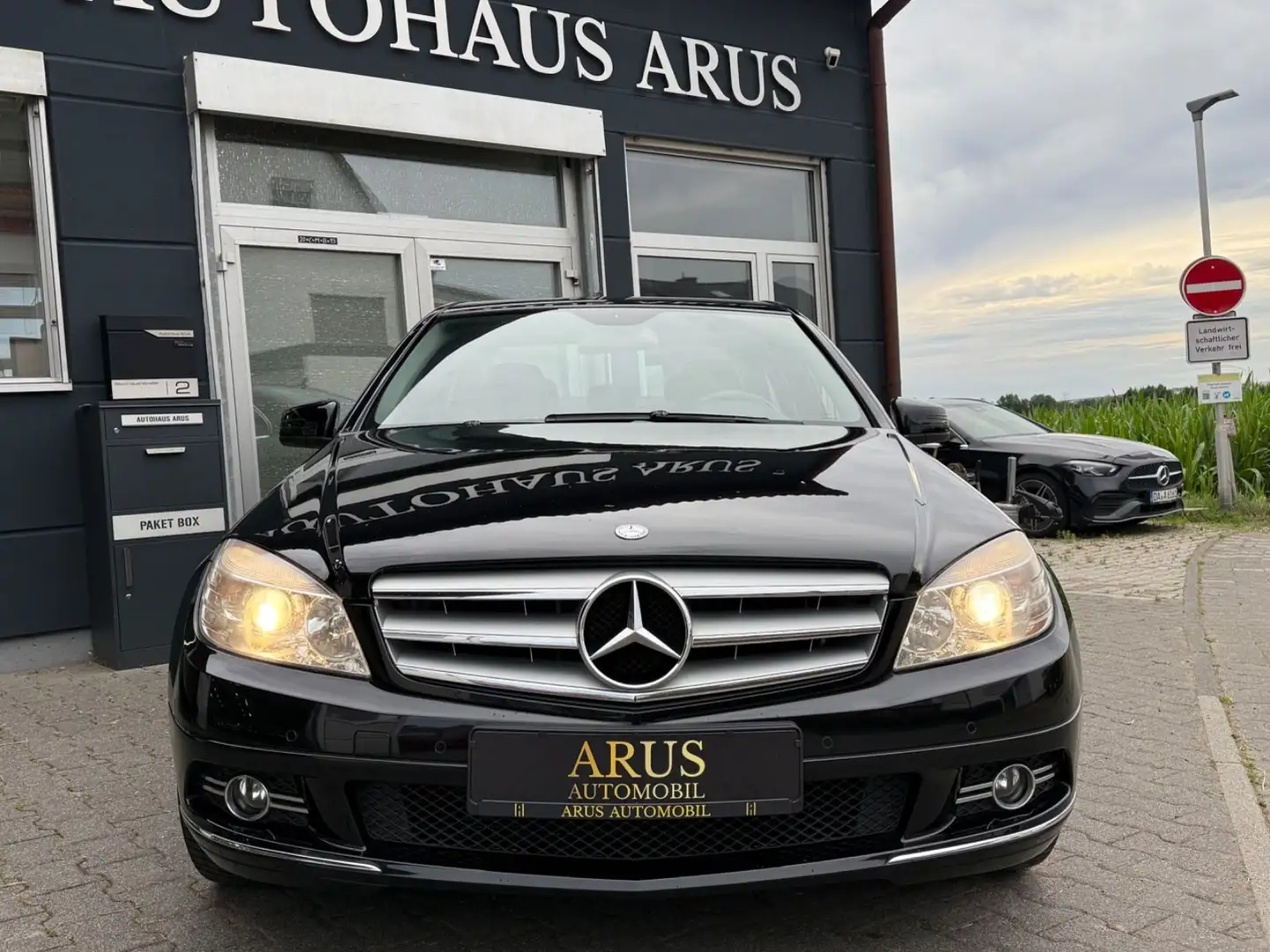 Mercedes-Benz C 180 Klasse Lim./PDC/NAVI/SHZ/KLM/ 1 J.Garantie Noir - 2