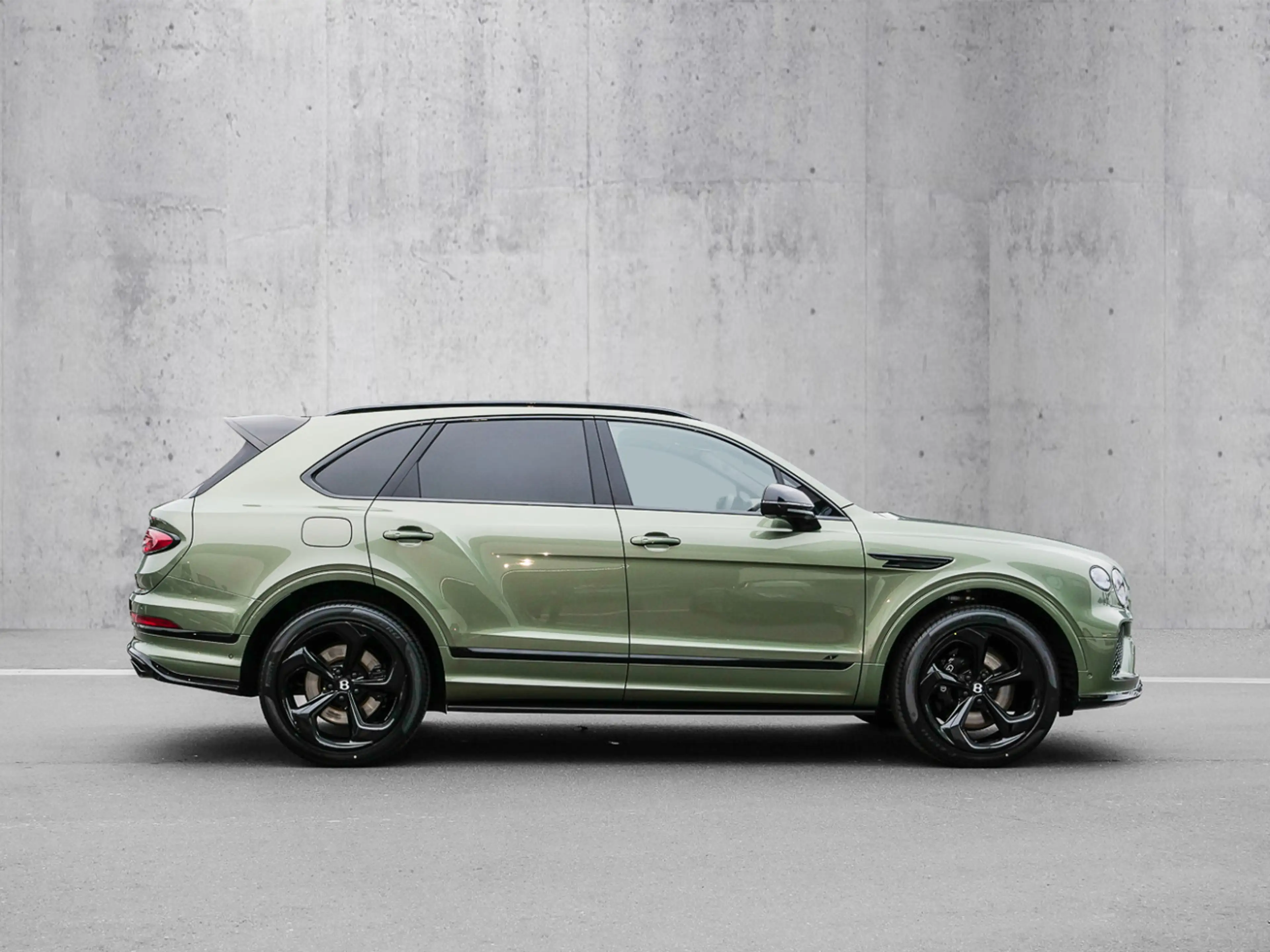 Bentley Bentayga S V8 Styling Spec, Naim, Touring Spec — photo 2