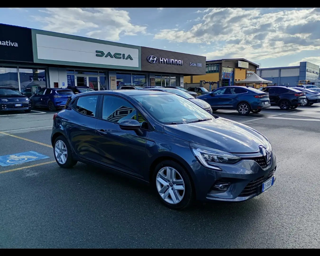 Renault Clio 1.0 TCE ZEN GPL 100CV MY21 Grijs - 1