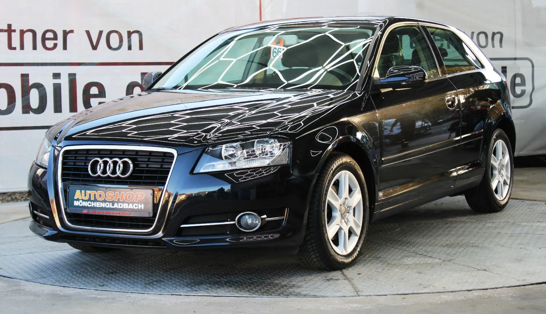 Audi A3 1.4 TFSI Attraction *Tüv&Inspektion Neu* Noir - 2