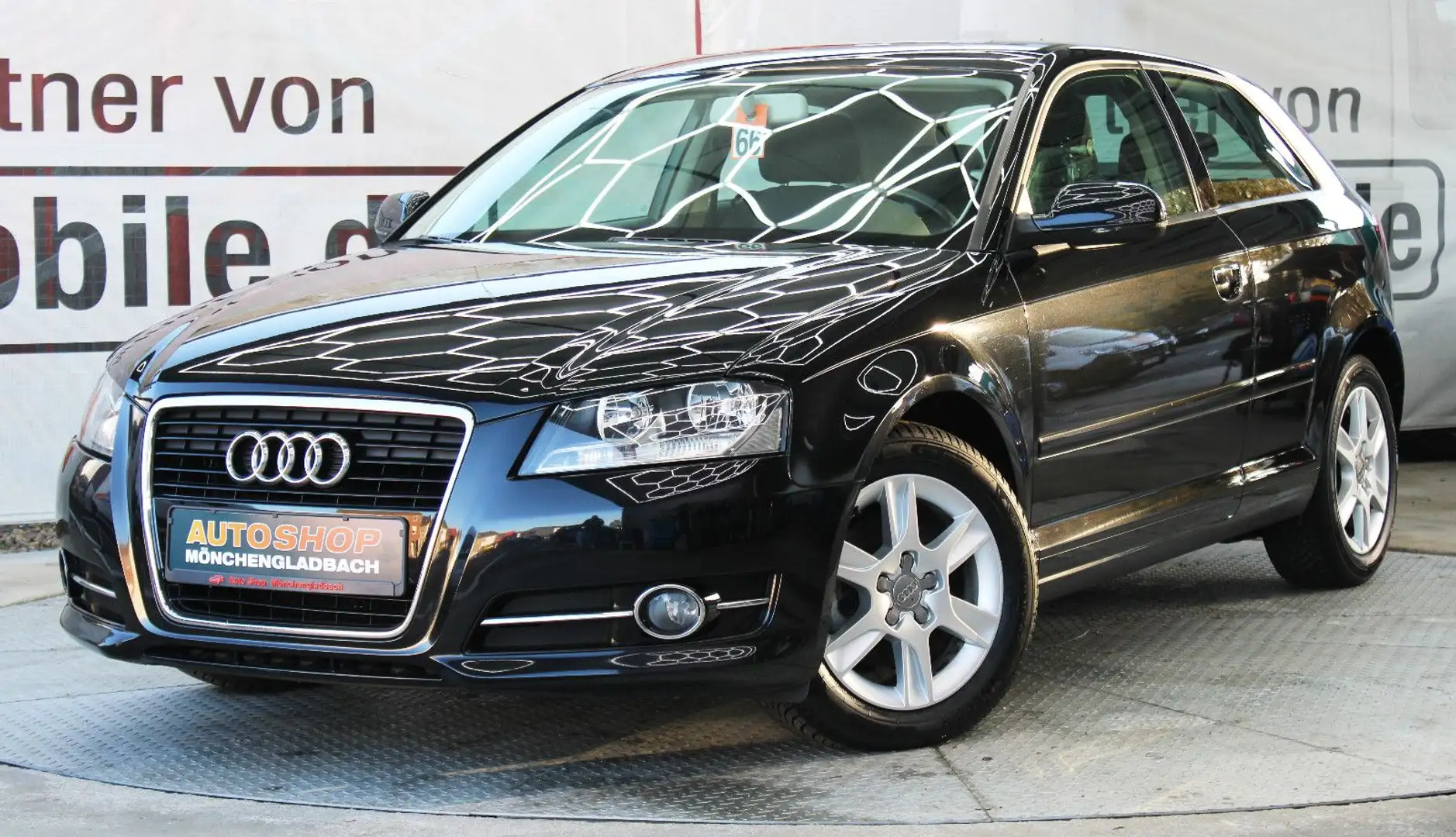 Audi A3 1.4 TFSI Attraction *Tüv&Inspektion Neu* Noir - 1