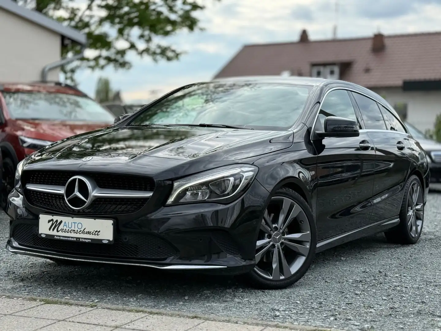 Mercedes-Benz CLA 200 Shooting Brake AUTOMATIK NAVI LED SHZ Nero - 2