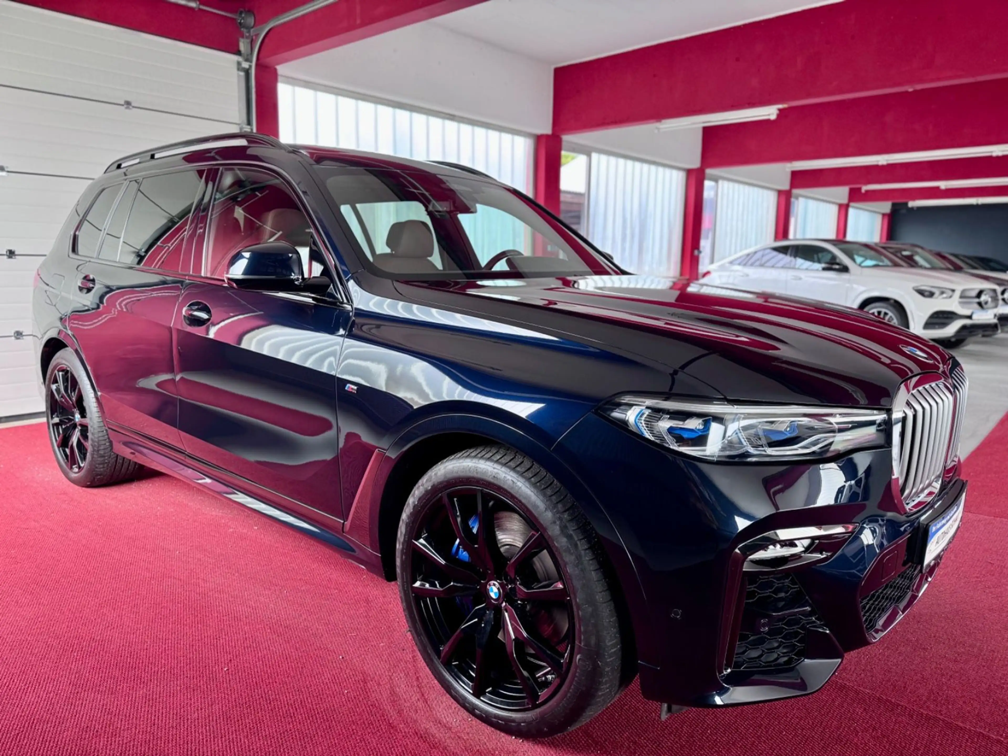 BMW X7 40d M Sport Laser Pano ACC Individual 360°22" — photo 2