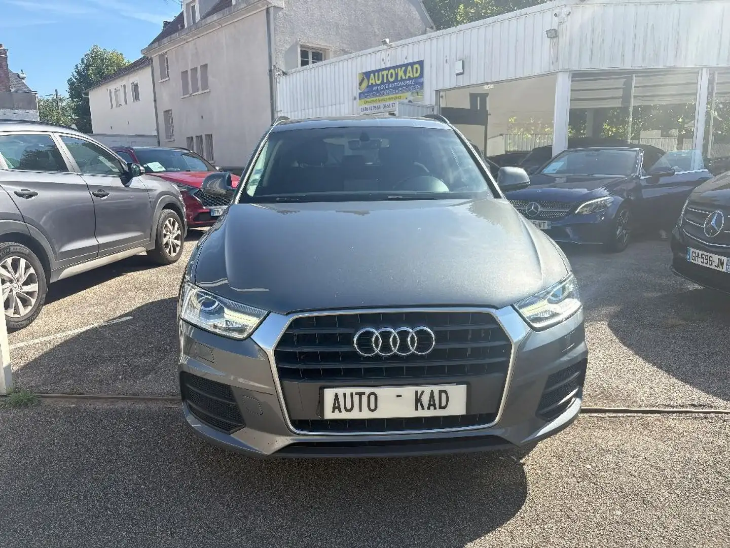 Audi Q3 2.0 TDI Ultra 150 ch Ambiente Gris - 2