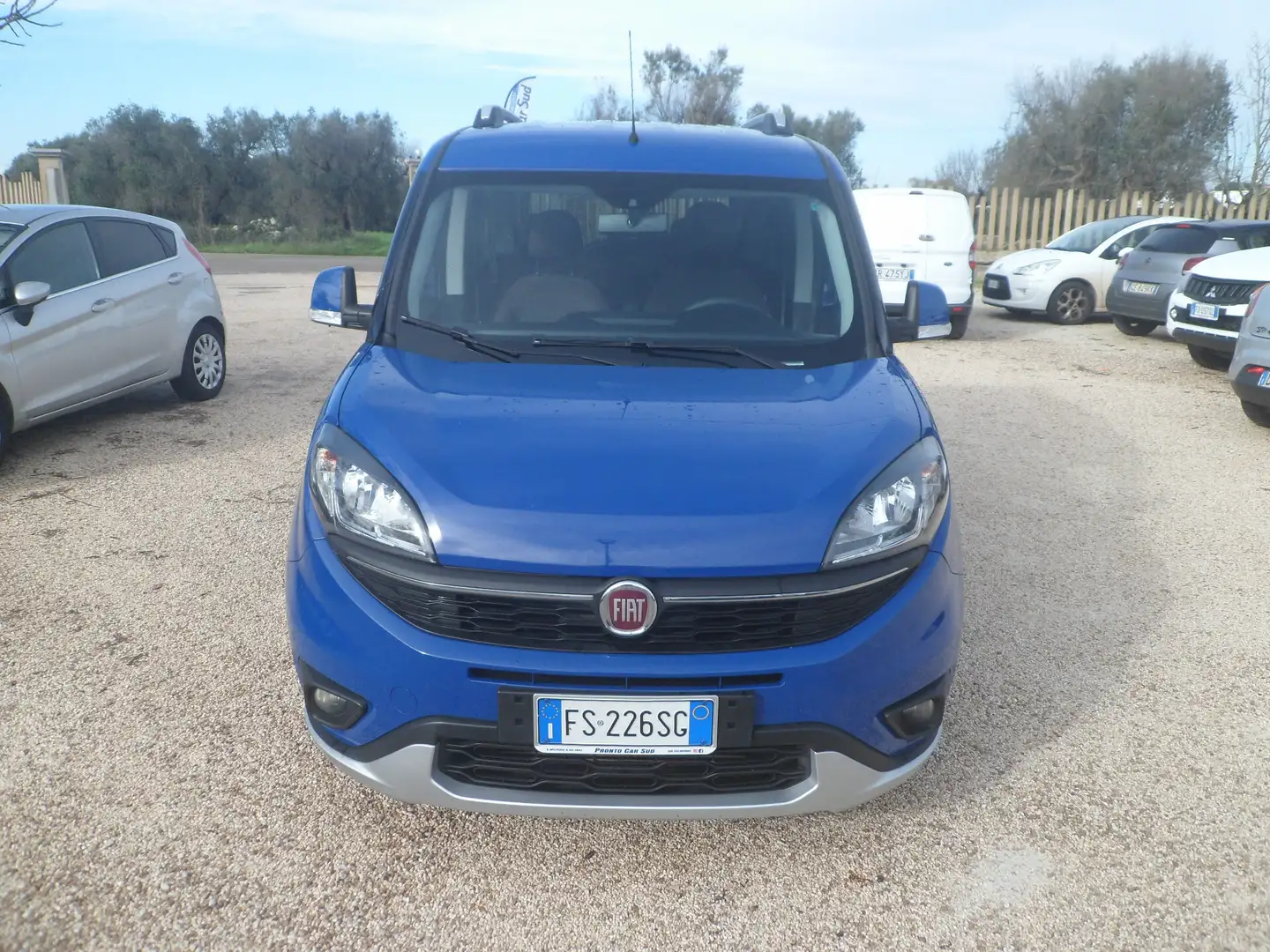 Fiat Doblo 7 posti autovettura Blau - 2