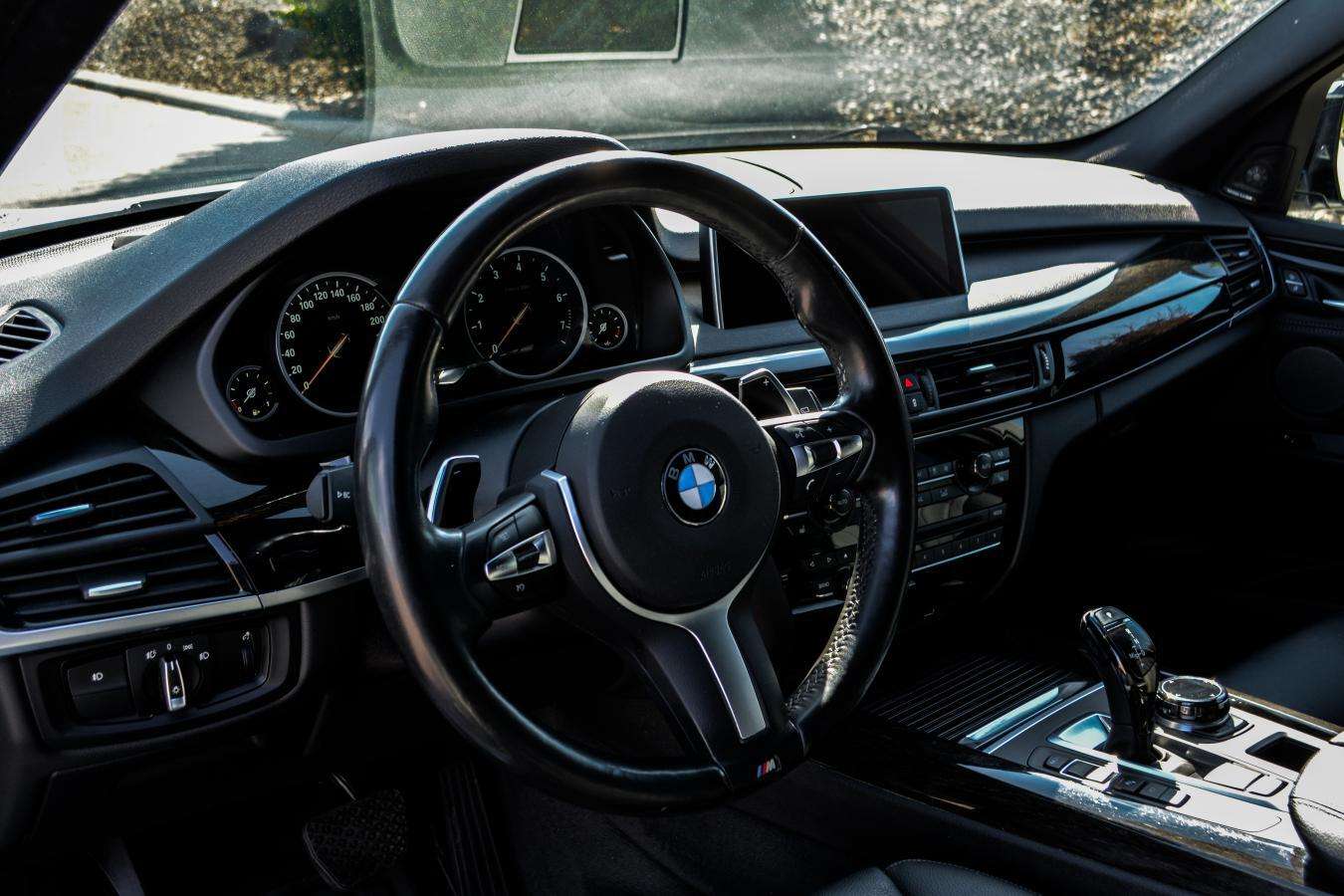 2017 BMW X5 xDrive35i, M Sport, Dealer Serviced, BC Local, LOW — снимка 1