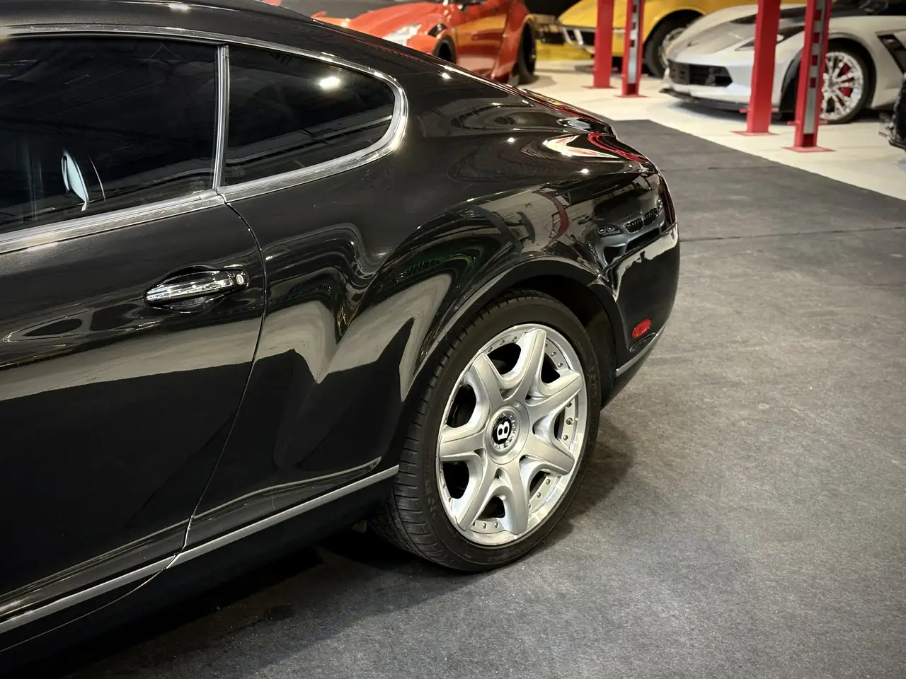 Bentley Continental GT снимка Bentley Continental GT
