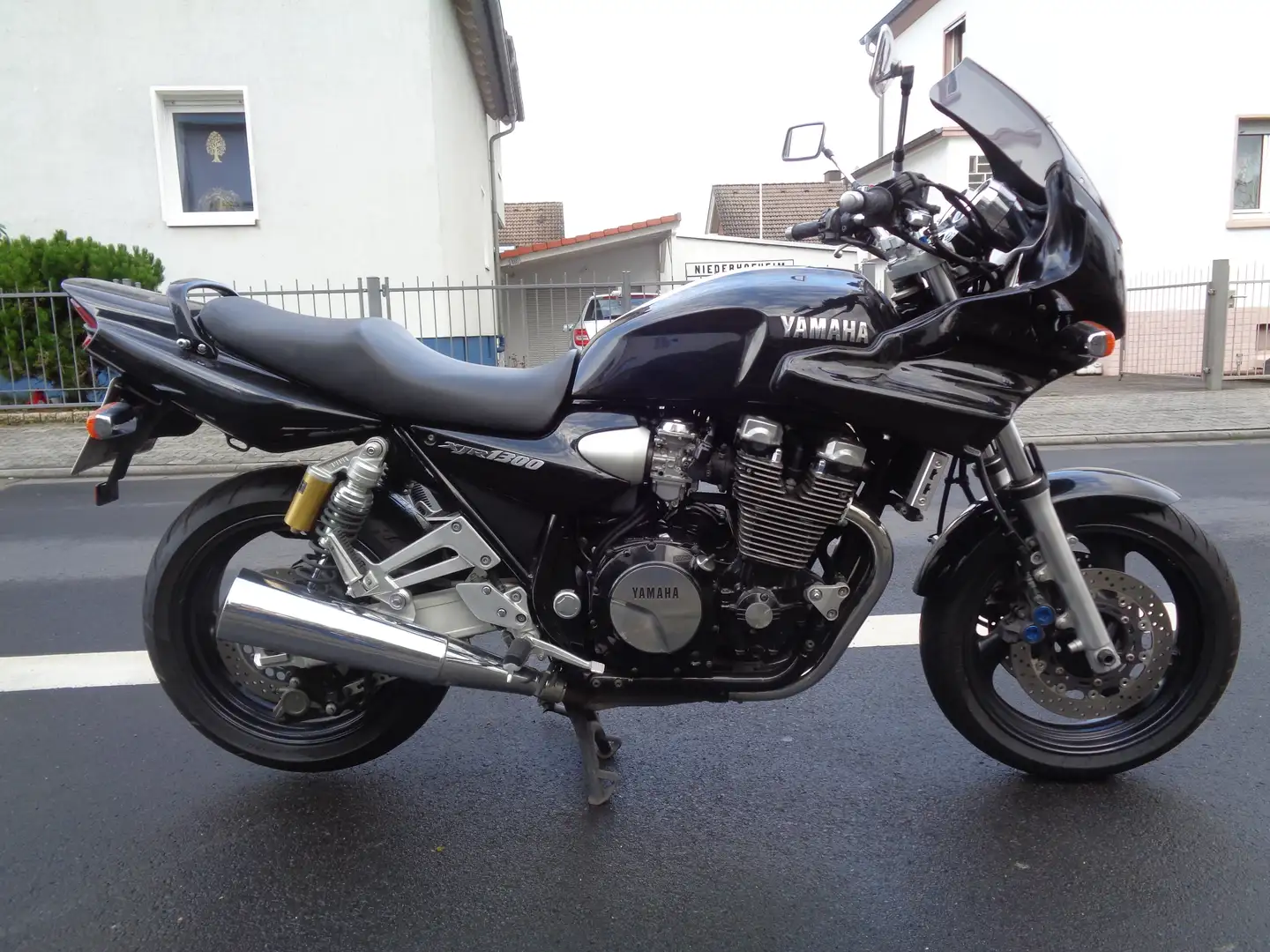 Yamaha XJR 1300 RP02 Negru - 1