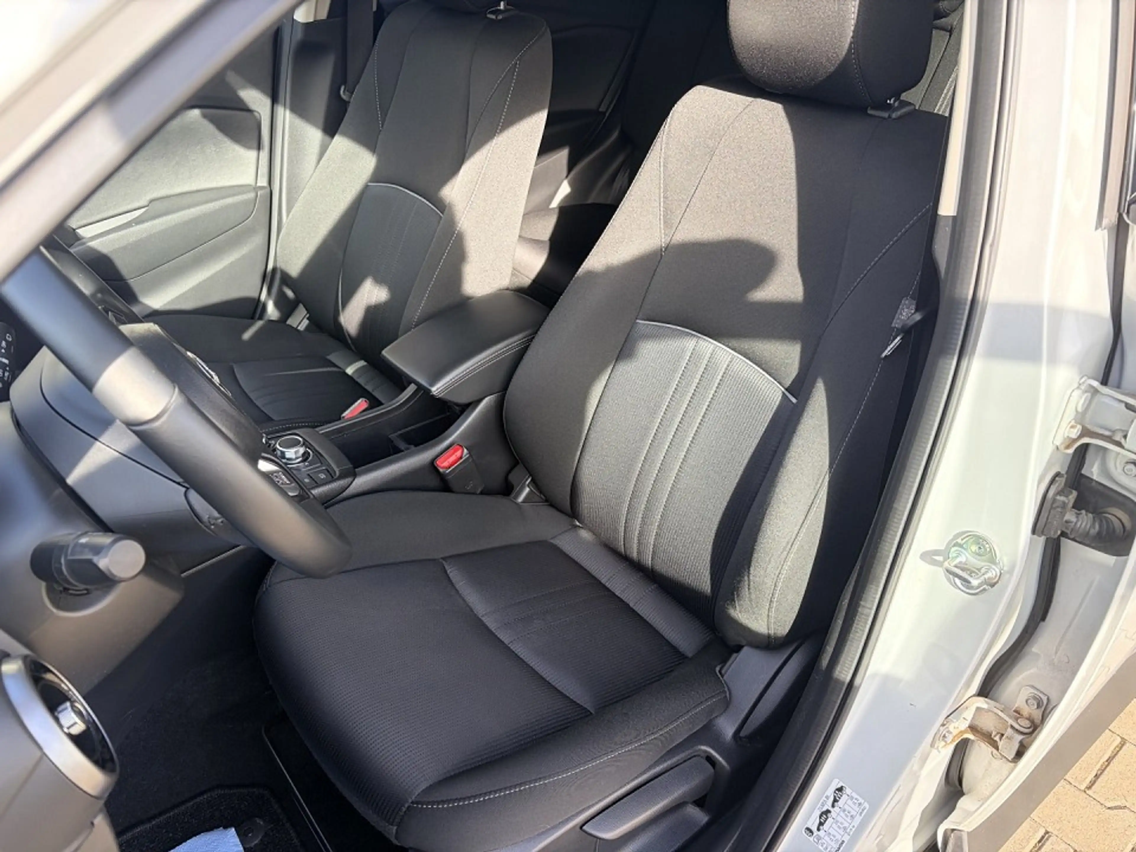 Mazda CX-3 SKYACTIV-G 2.0 FWD 5T 6AG SELECTION NAV Voll LED S — photo 14
