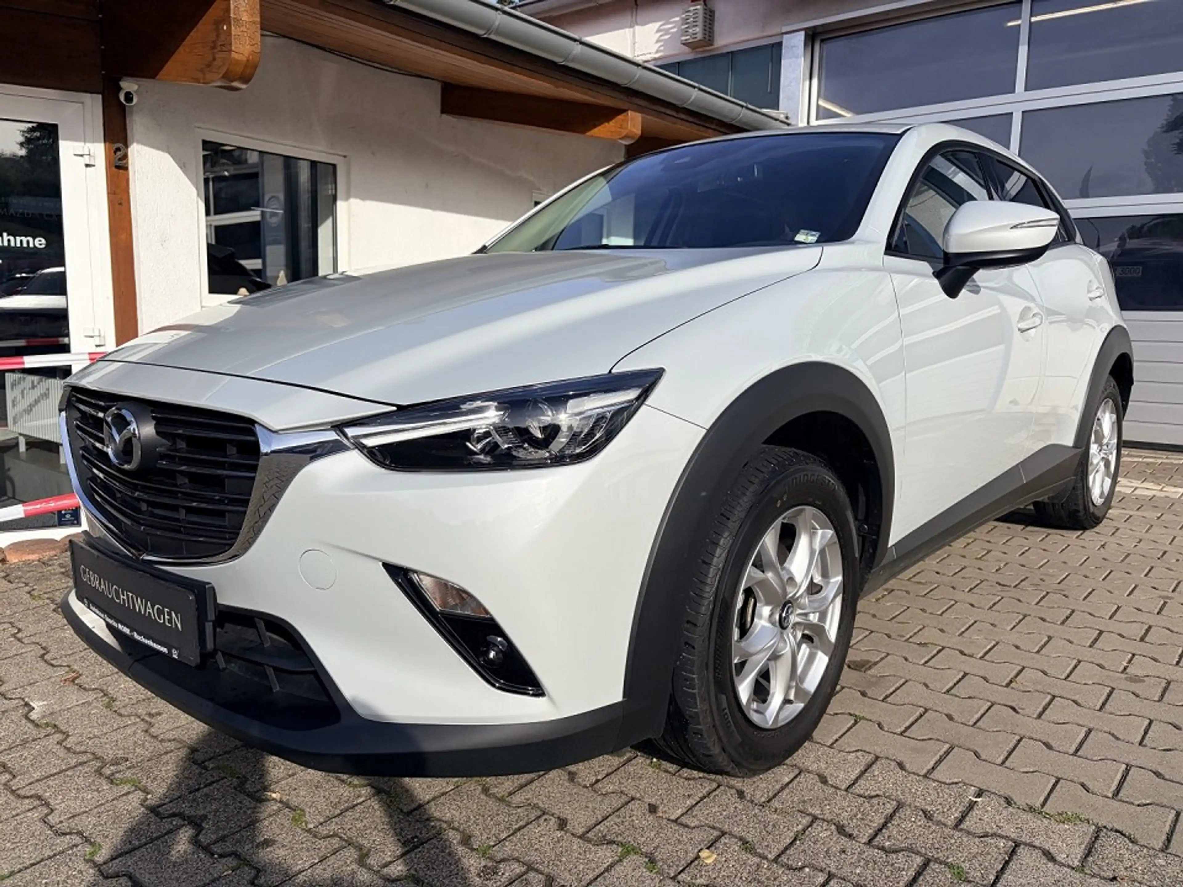 Mazda CX-3 SKYACTIV-G 2.0 FWD 5T 6AG SELECTION NAV Voll LED S