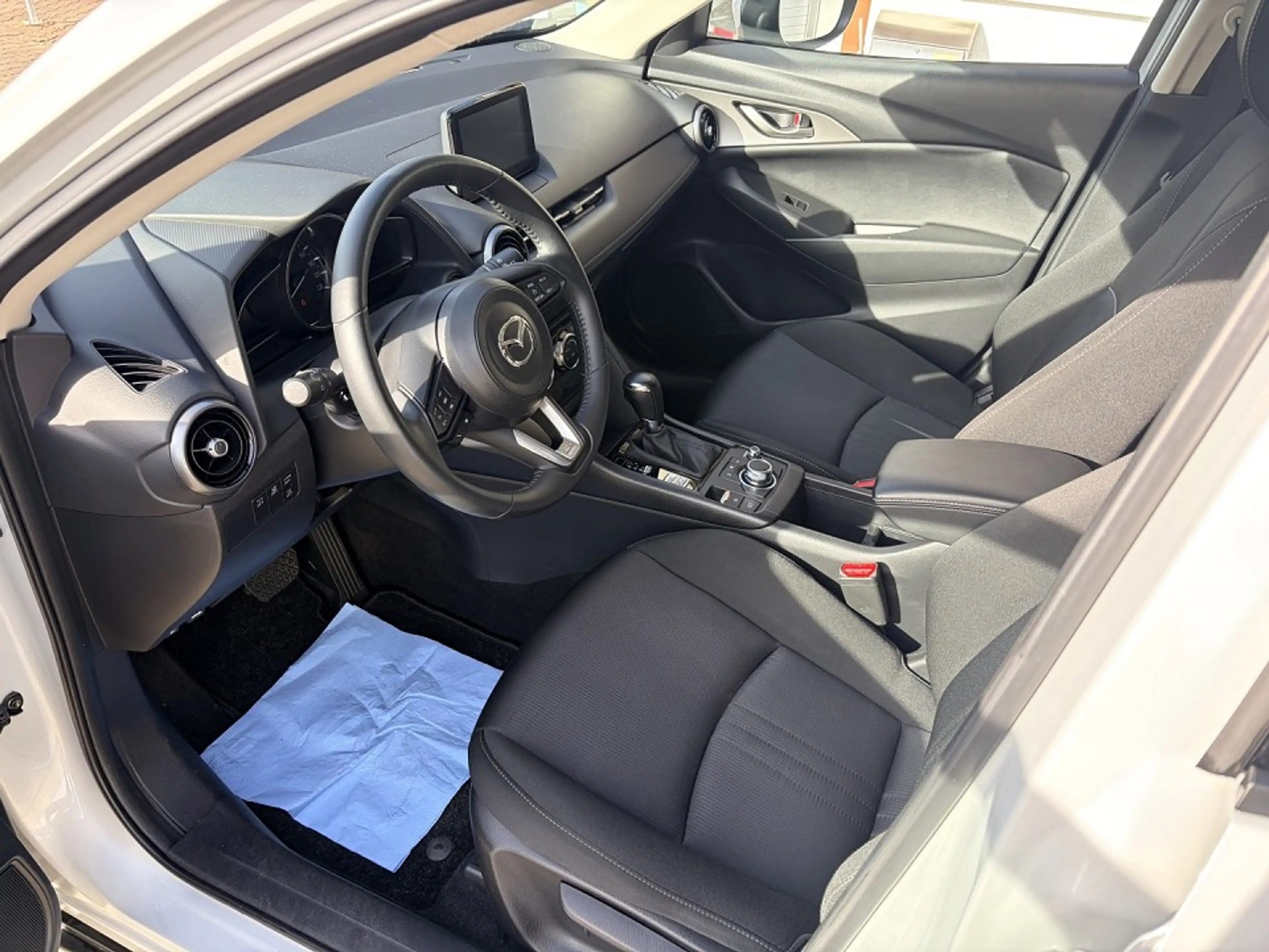 Mazda CX-3 SKYACTIV-G 2.0 FWD 5T 6AG SELECTION NAV Voll LED S — photo 13