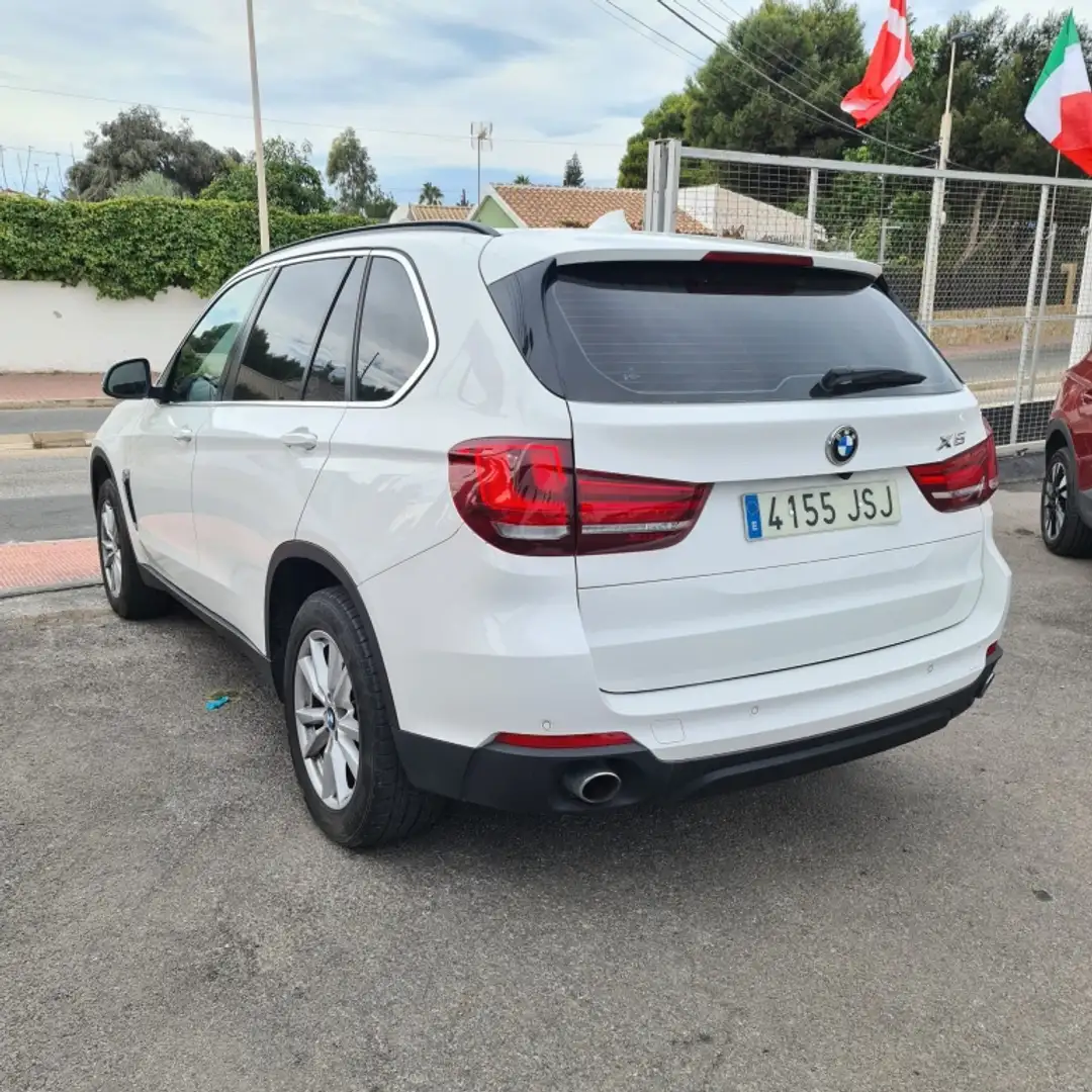 BMW X5 sDrive 25dA Weiß - 2