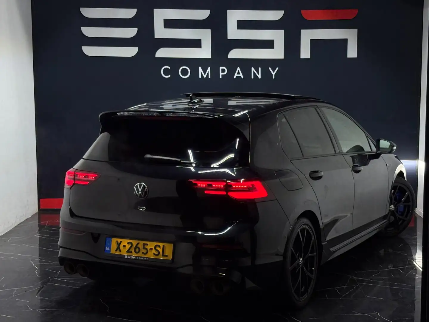 Volkswagen Golf 2.0 TSI R 4Motion Akrapovic Memory Harman Volleder Nero - 2