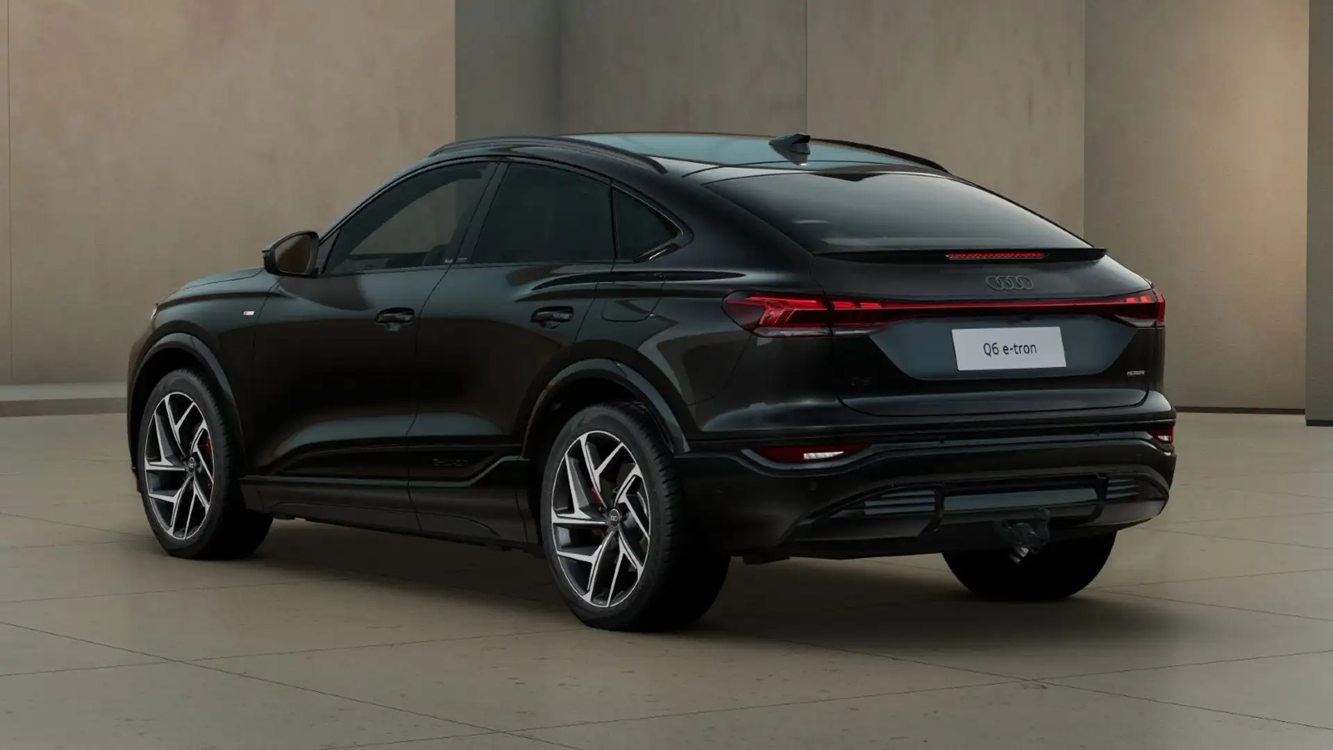 Audi Q6 e-tron qu. S line *TechPro*AHK* Schwarz - 2