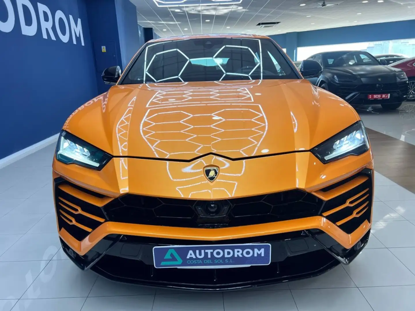 Lamborghini Urus 4.0 V8 Aut. Portocaliu - 2