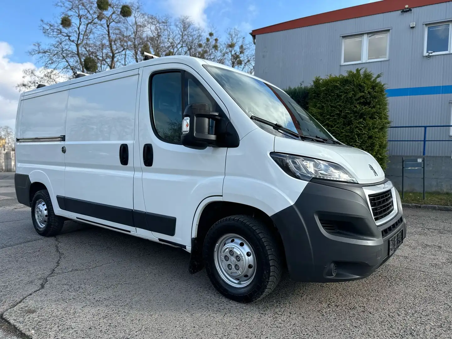 Peugeot Boxer 330 L2H1 Komfort Plus HDi 130 Weiß - 1