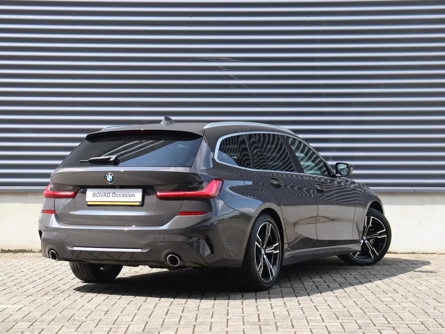 BMW 330 3 Serie Touring 330i | High Executive | M Sportpak Gris - 2