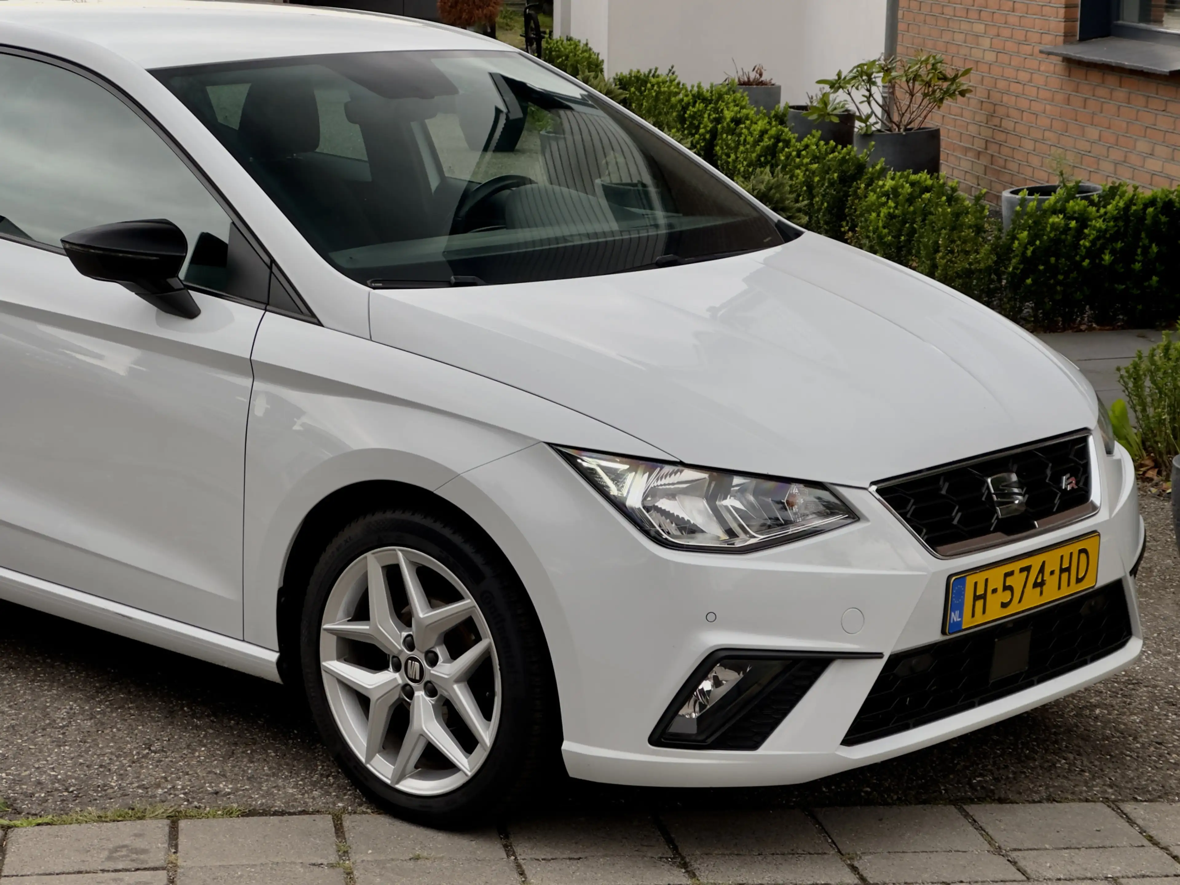 SEAT Ibiza 1.0 TSI FR INTENSE NAVI CAMERA APPLE-CARPLAY LED L — photo 14
