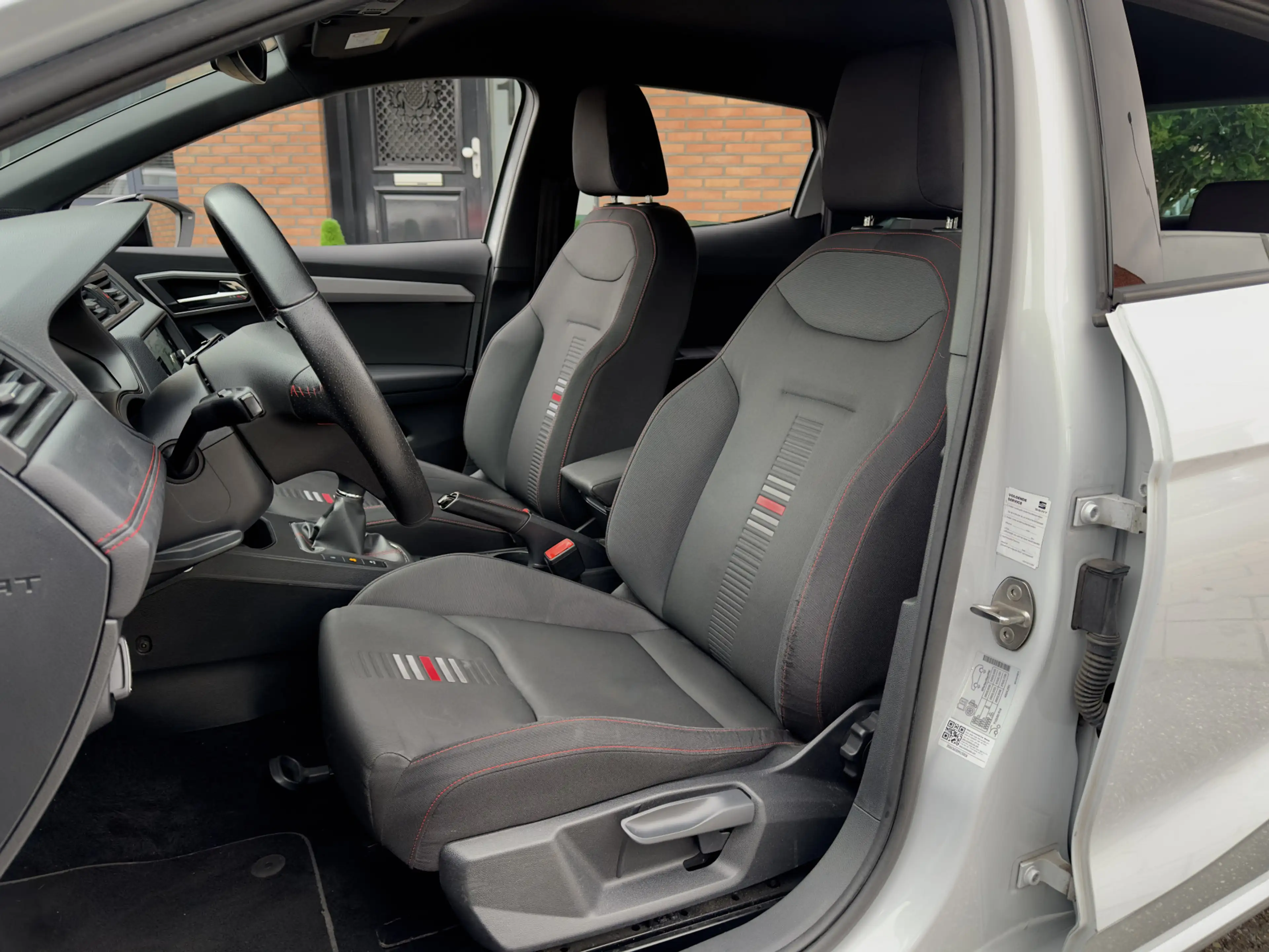 SEAT Ibiza 1.0 TSI FR INTENSE NAVI CAMERA APPLE-CARPLAY LED L — photo 15