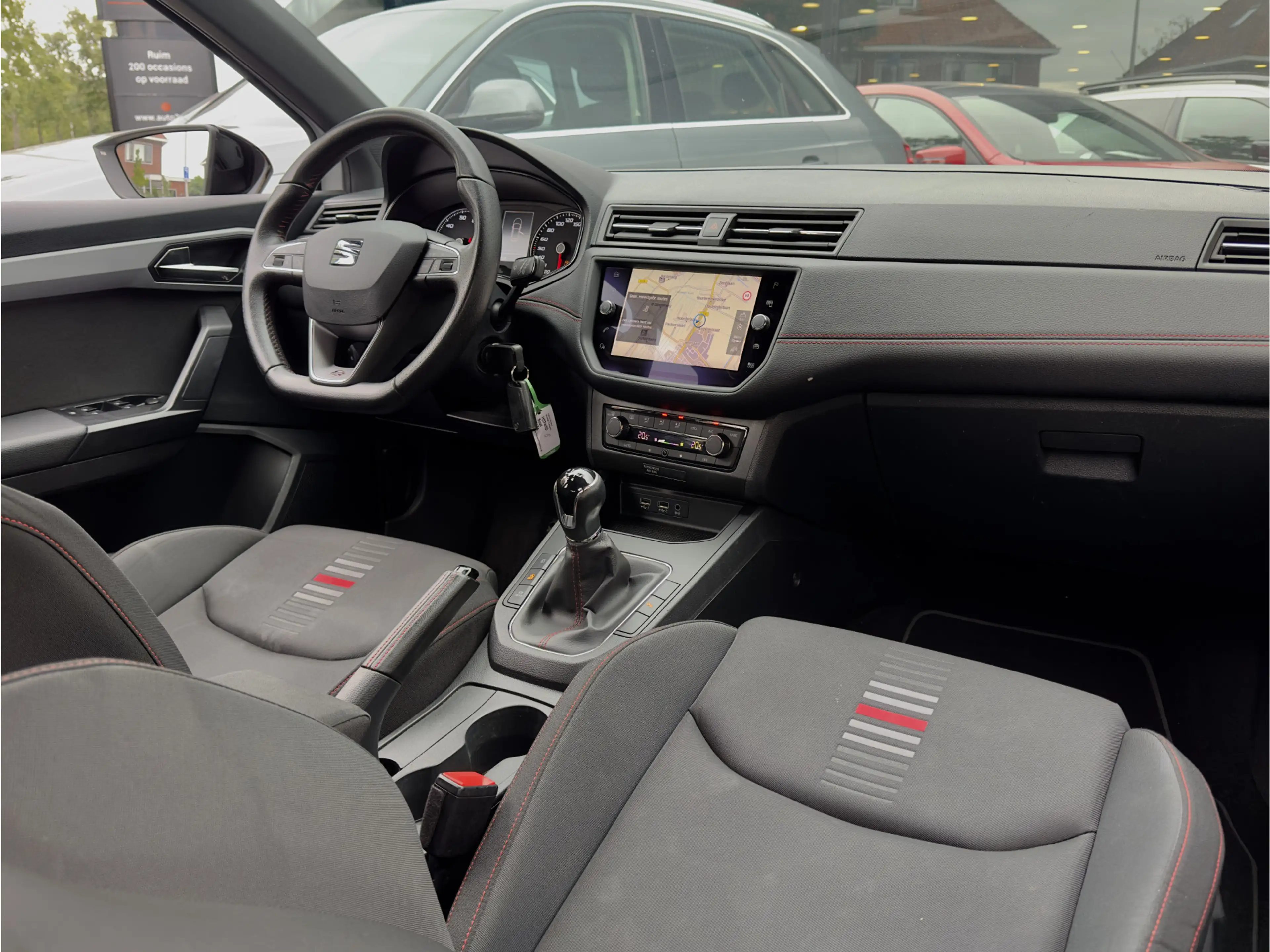 SEAT Ibiza 1.0 TSI FR INTENSE NAVI CAMERA APPLE-CARPLAY LED L — photo 2