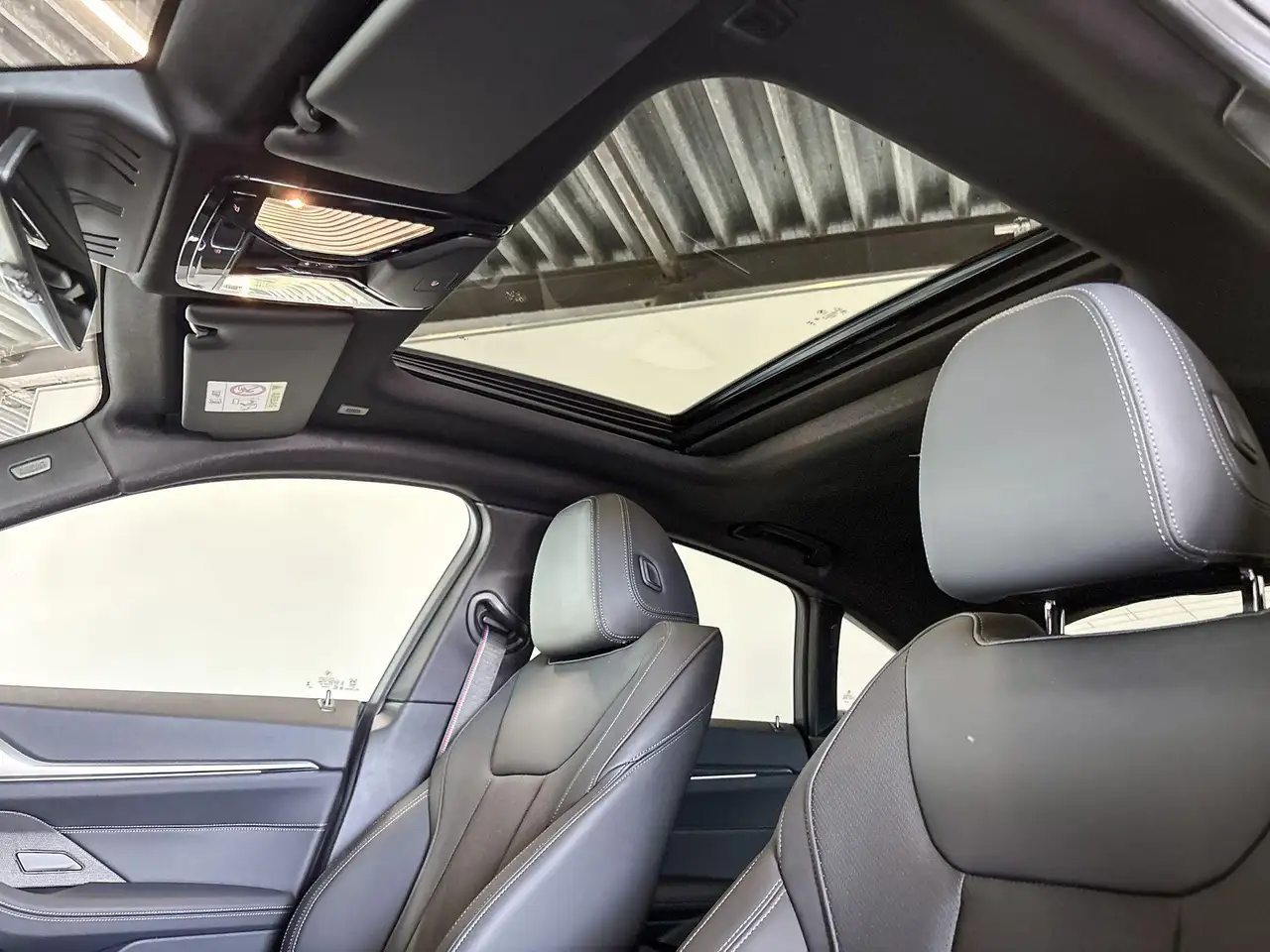 BMW i4 2026 — фото 14