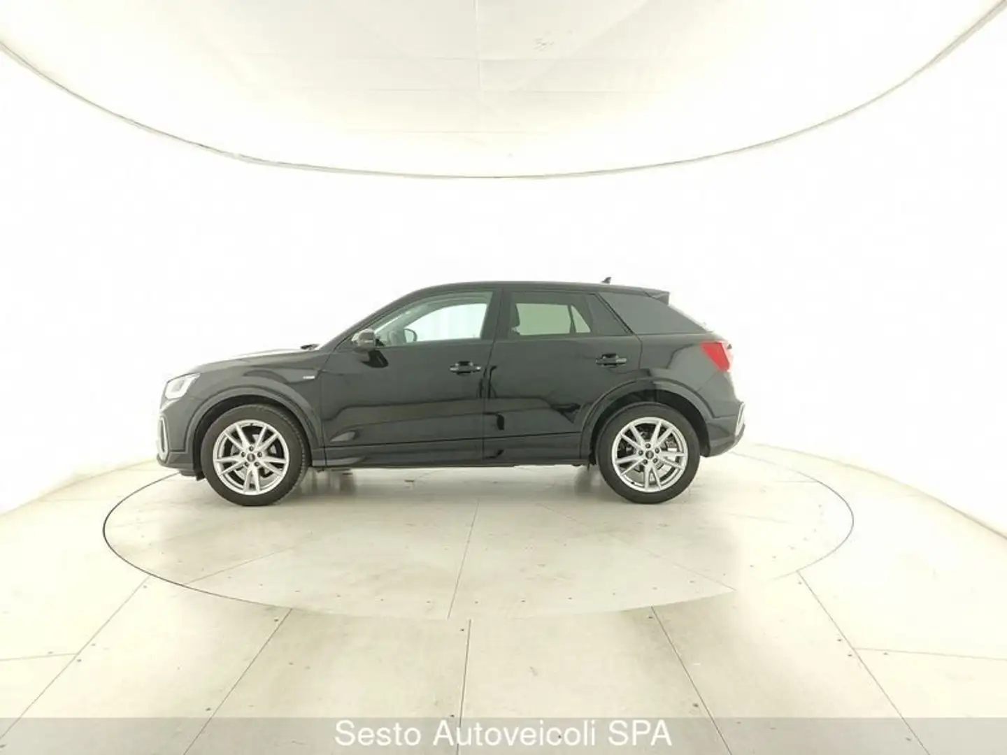 Audi Q2 30 TDI S tronic S line Edition Nero - 2