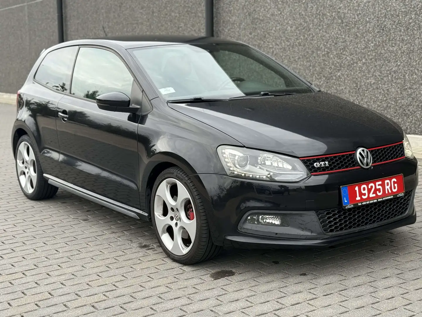 Volkswagen Polo GTI 1.4 TSI 180 DSG7 Gris - 2