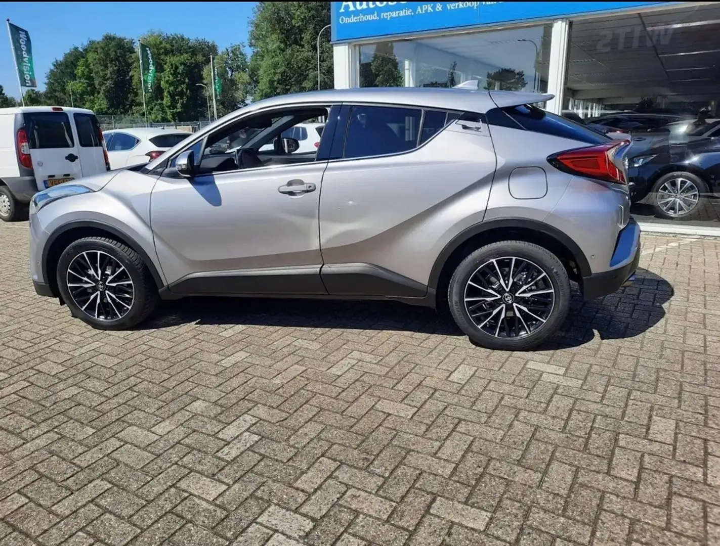 Toyota C-HR 1.2 Bi-Tone Grigio - 2