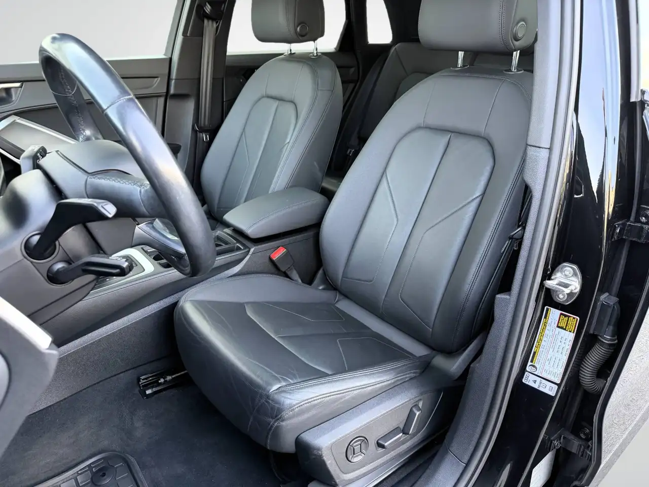 Audi Q3 снимка Audi Q3