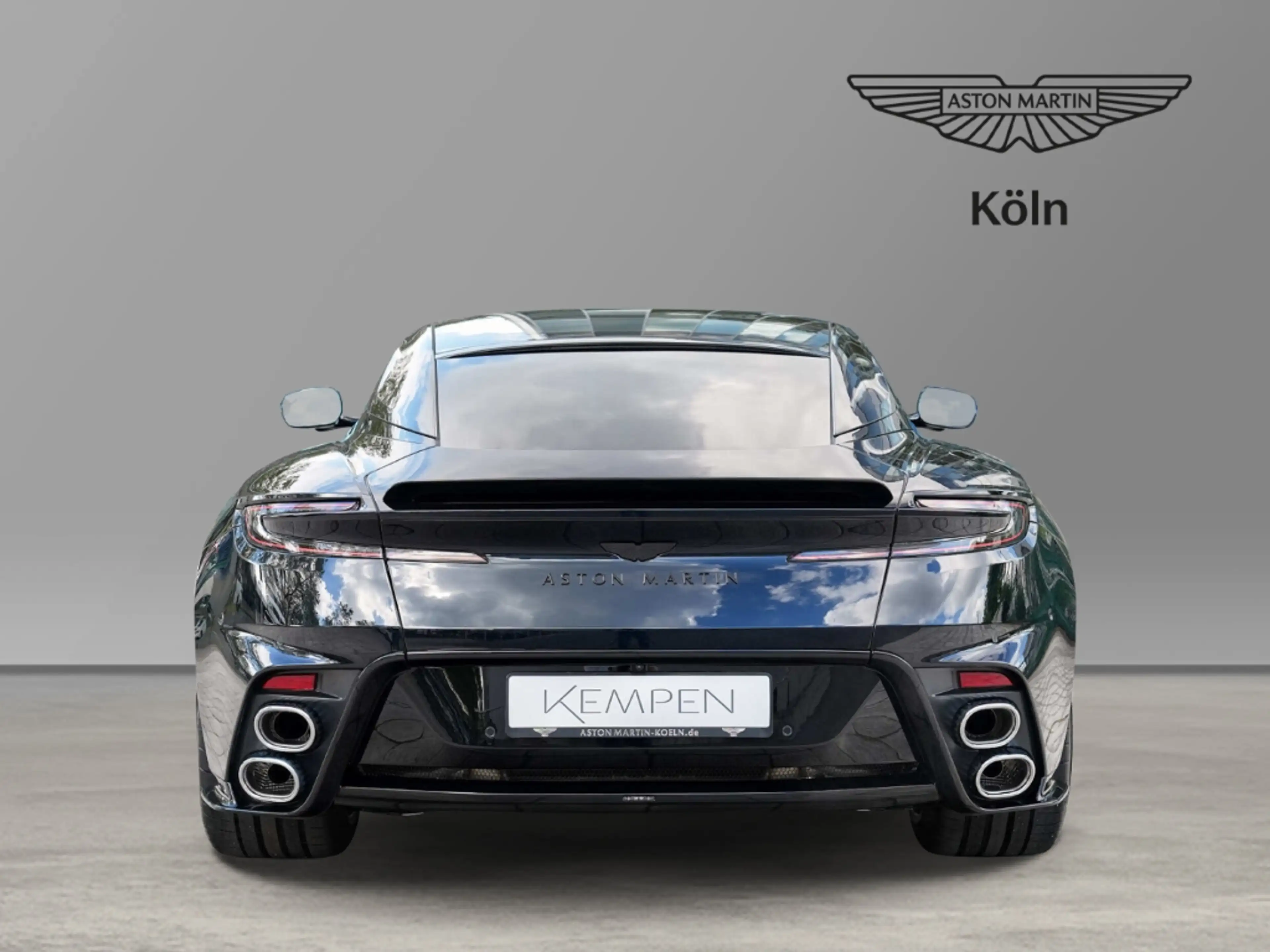 Aston Martin DB12 S Coupe Ultramarine Black - Dark Knight — photo 5
