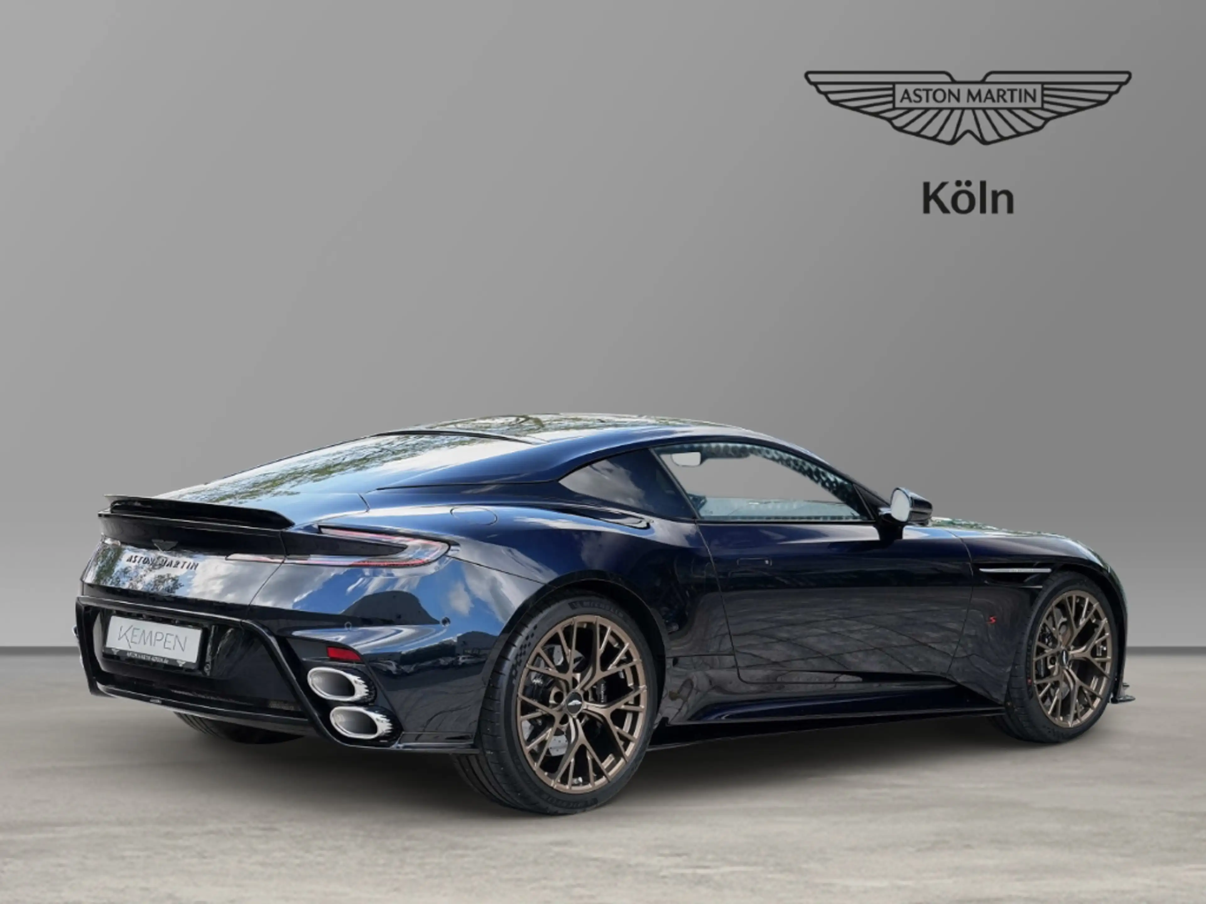Aston Martin DB12 S Coupe Ultramarine Black - Dark Knight — photo 4
