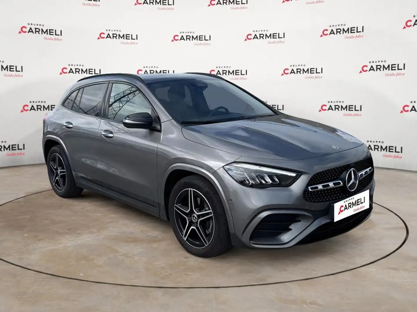 Mercedes-Benz GLA 200 d AMG Line Premium CERCHI 19,NIGHT PACK,AZIENDALE Gris - 2