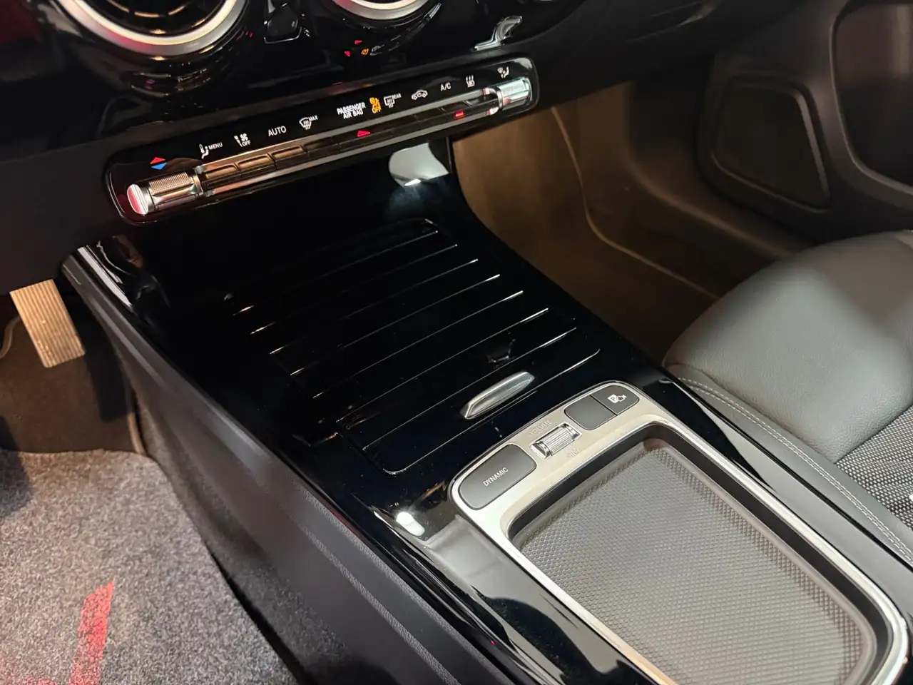 Mercedes-Benz A-Class e Luxury Line ** Zetelverwarming Camera DAB, миниатюра 18