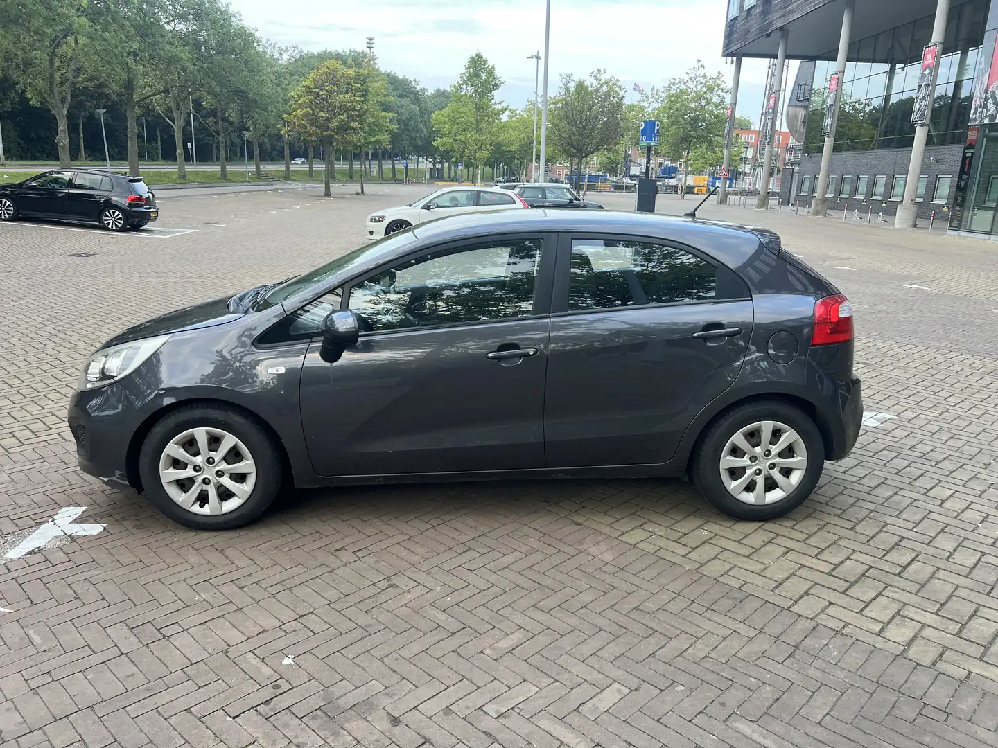 Kia Rio 1.2 CVVT Comf. Pack NW KOPPELING! Gri - 2