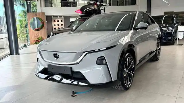 Mazda CX-6e
