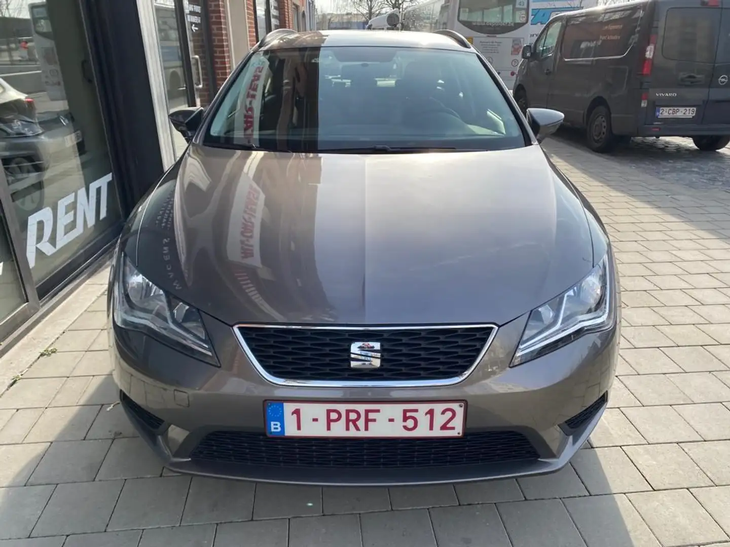 SEAT Leon Break 1.6cr TDI / Airco / GPS/ Cruise control Grijs - 2