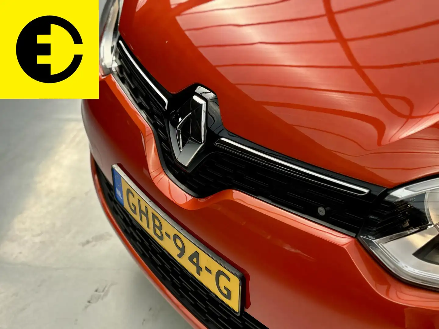Renault Twingo Z.E. R80 Life | Apple CarPlay / Android Auto | Sto Oranje - 2