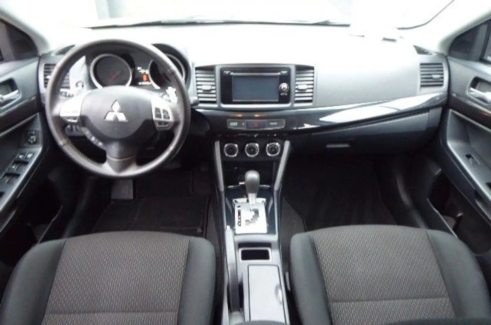 Mitsubishi Lancer Sportback Plus Automatik 1.Hand Zilver - 2