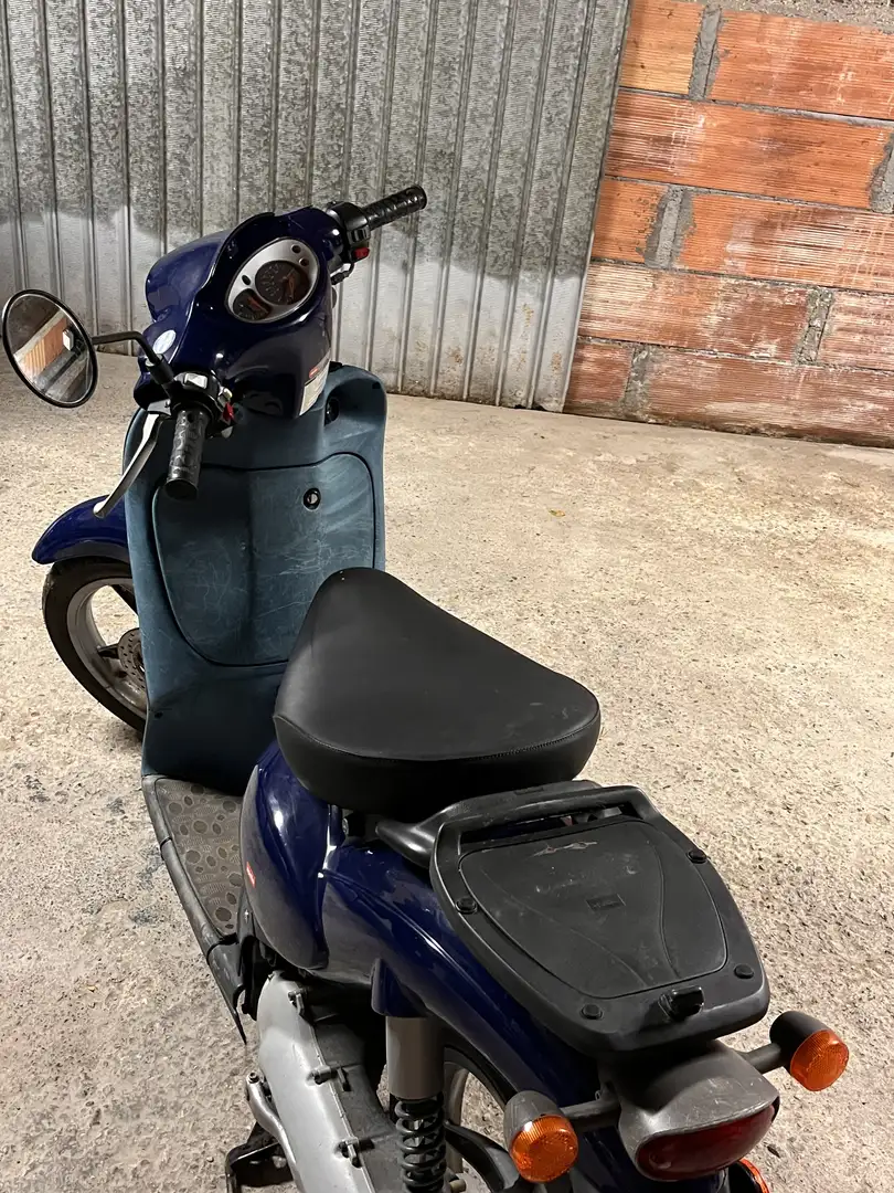 Aprilia Scarabeo colore blu - 1