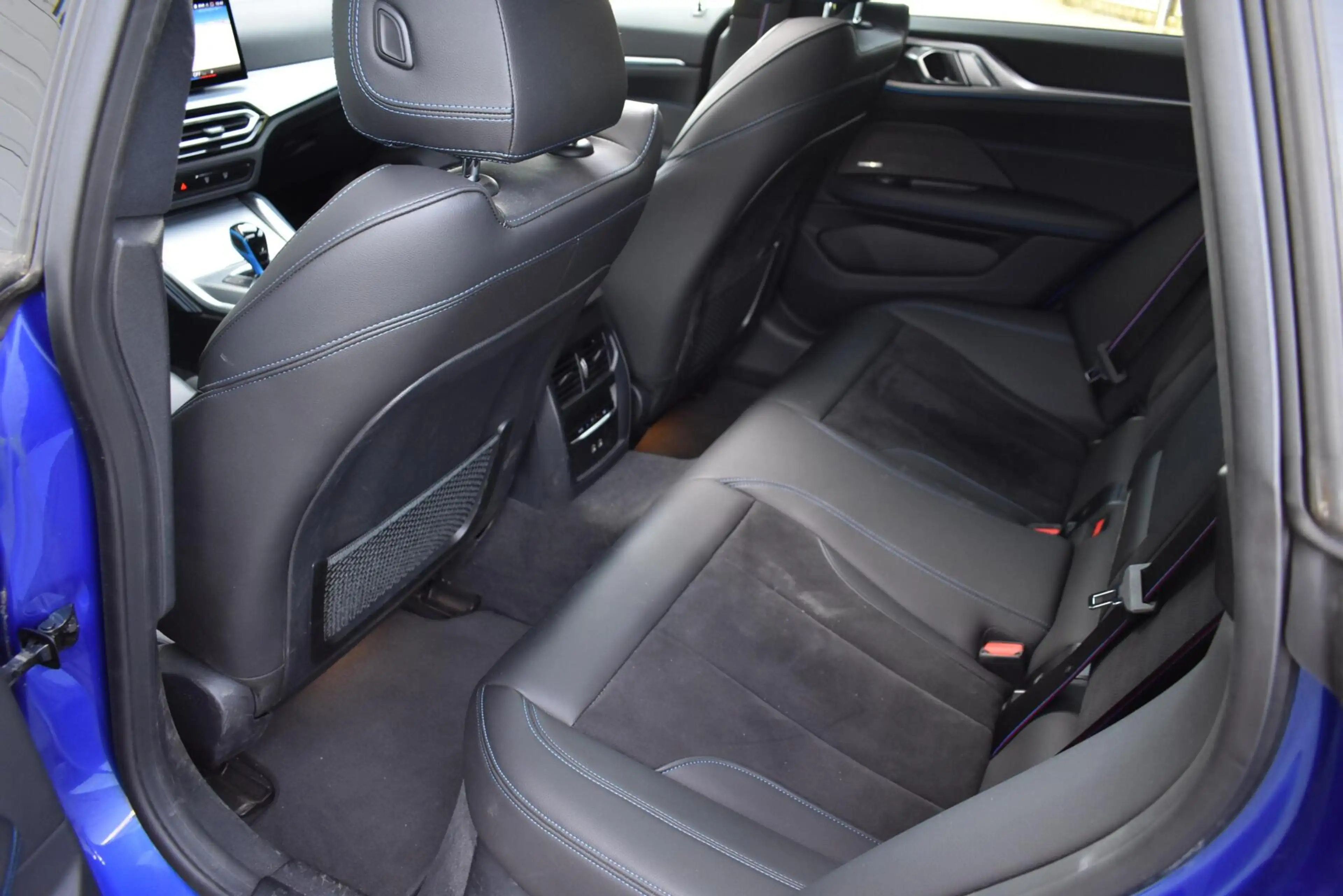 BMW i4 eDrive40 High Executive 84 kWh | M Pakket | Camera — photo 14